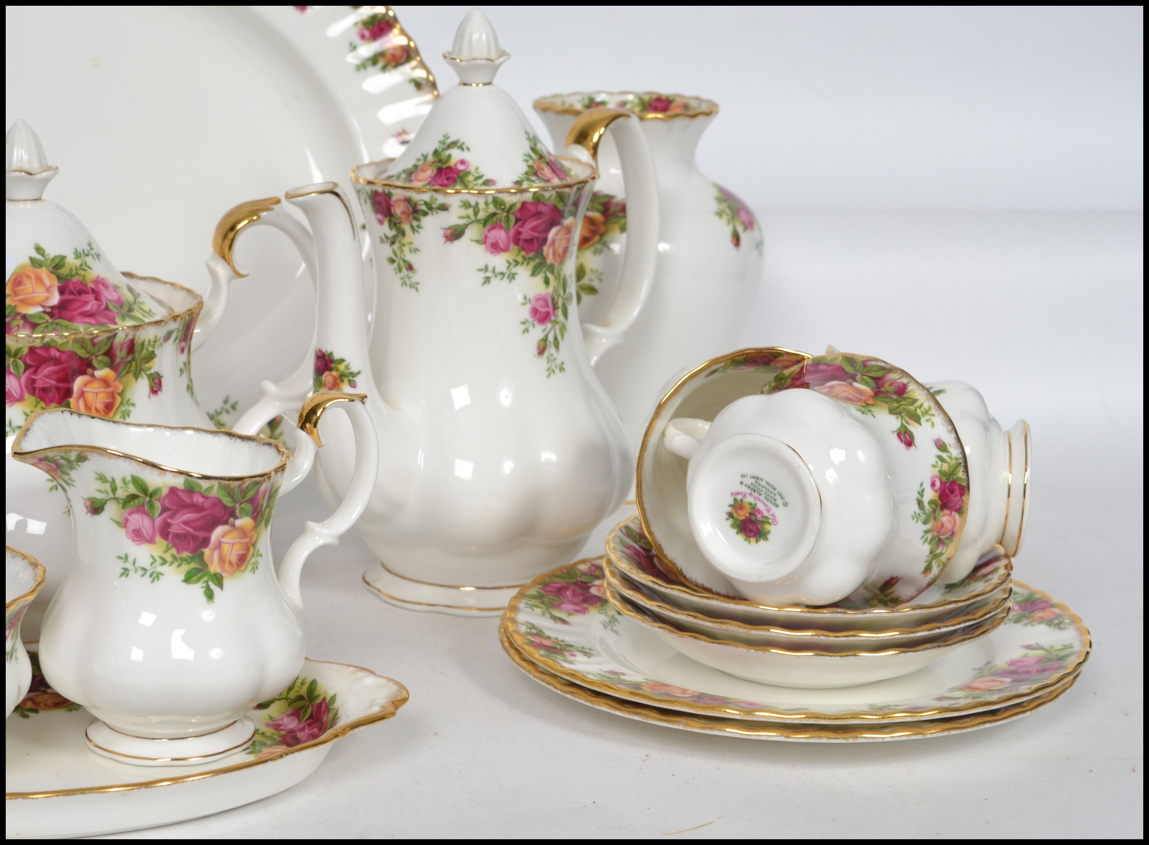 A vintage 20th century Royal Albert Old Country Roses part tea and dinner service consisting of - Image 3 of 12