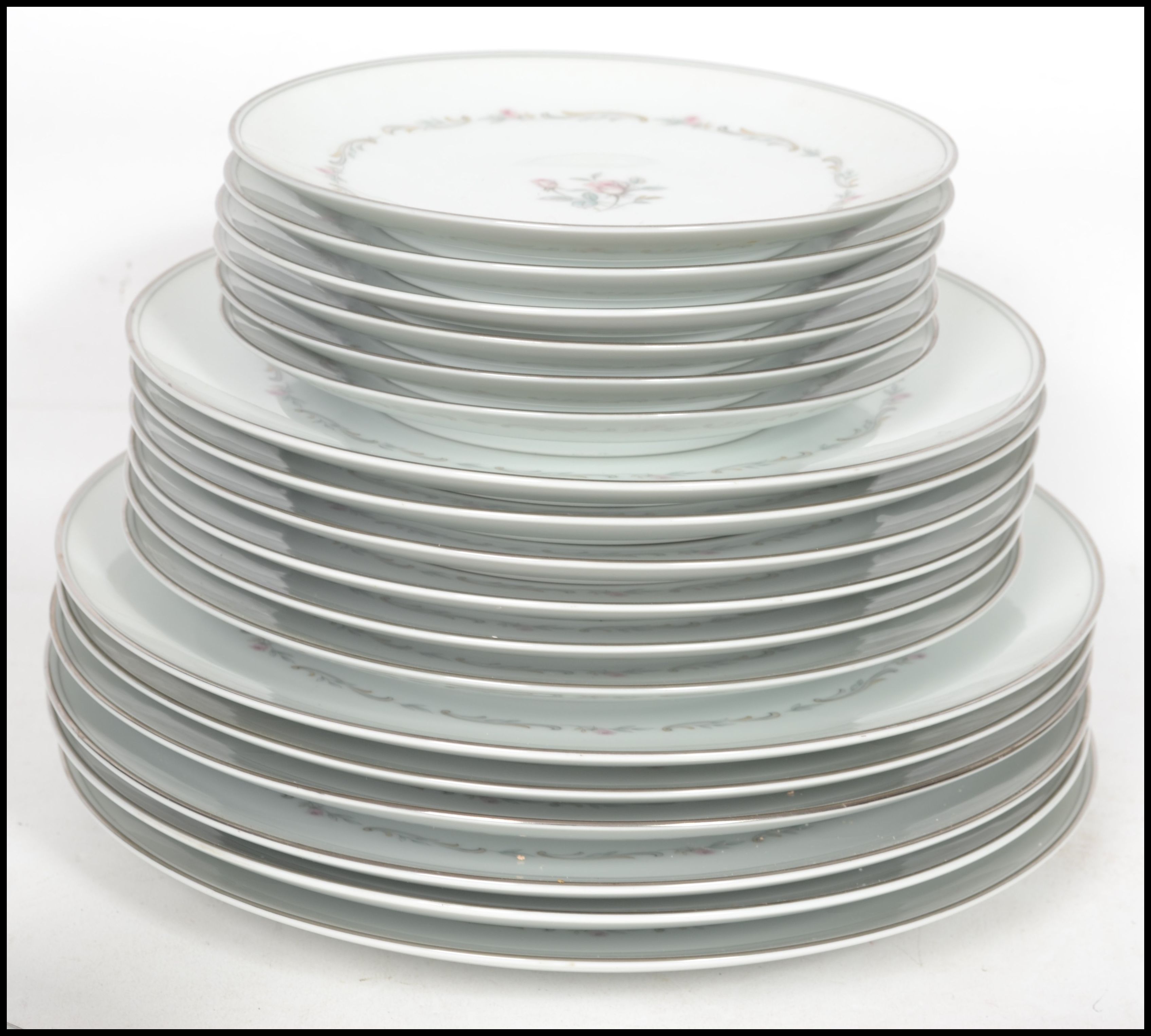 A Noritake 6 setting part tea and dinner service consisting of cups, saucer, side plates and - Image 6 of 7