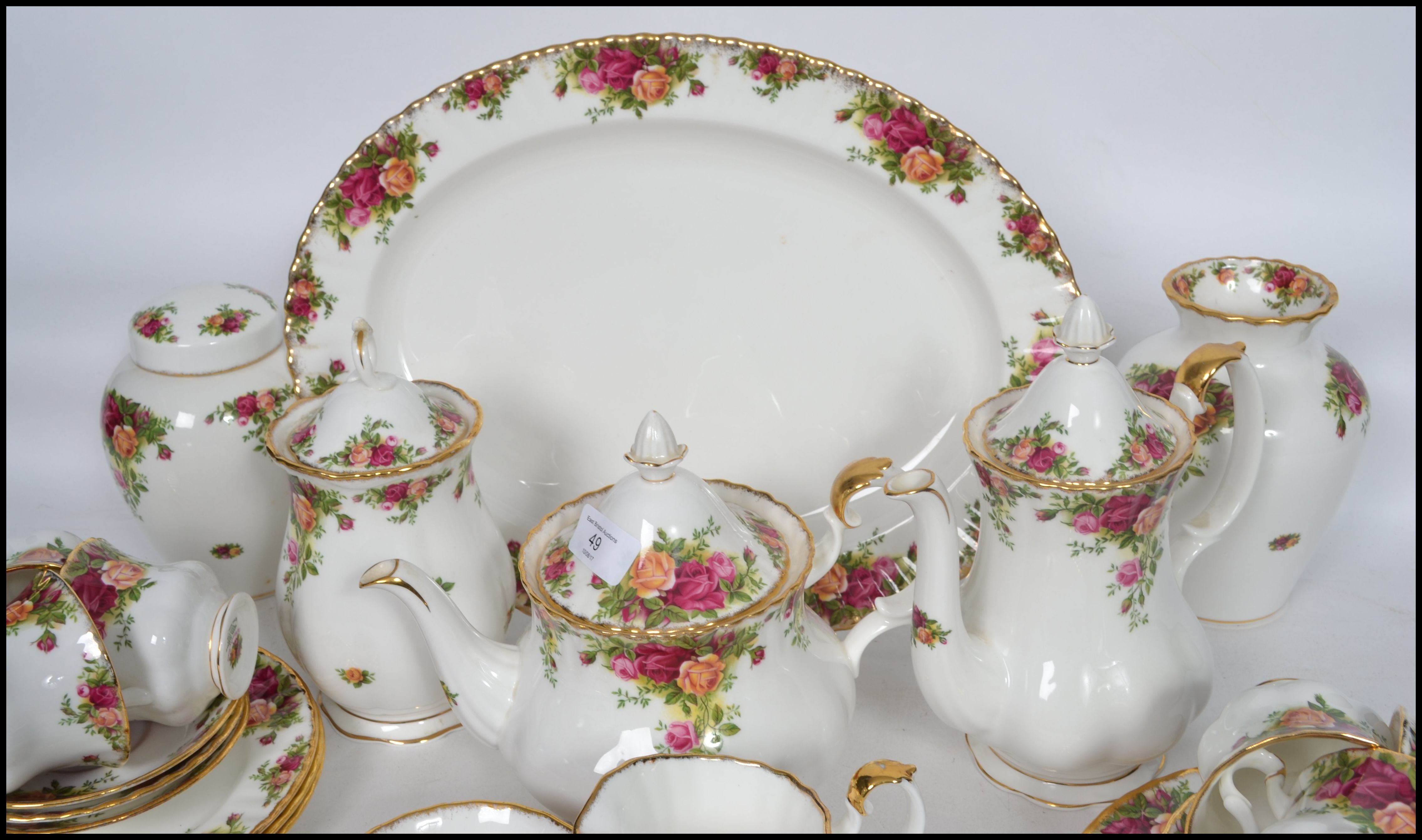 A vintage 20th century Royal Albert Old Country Roses part tea and dinner service consisting of - Image 8 of 12