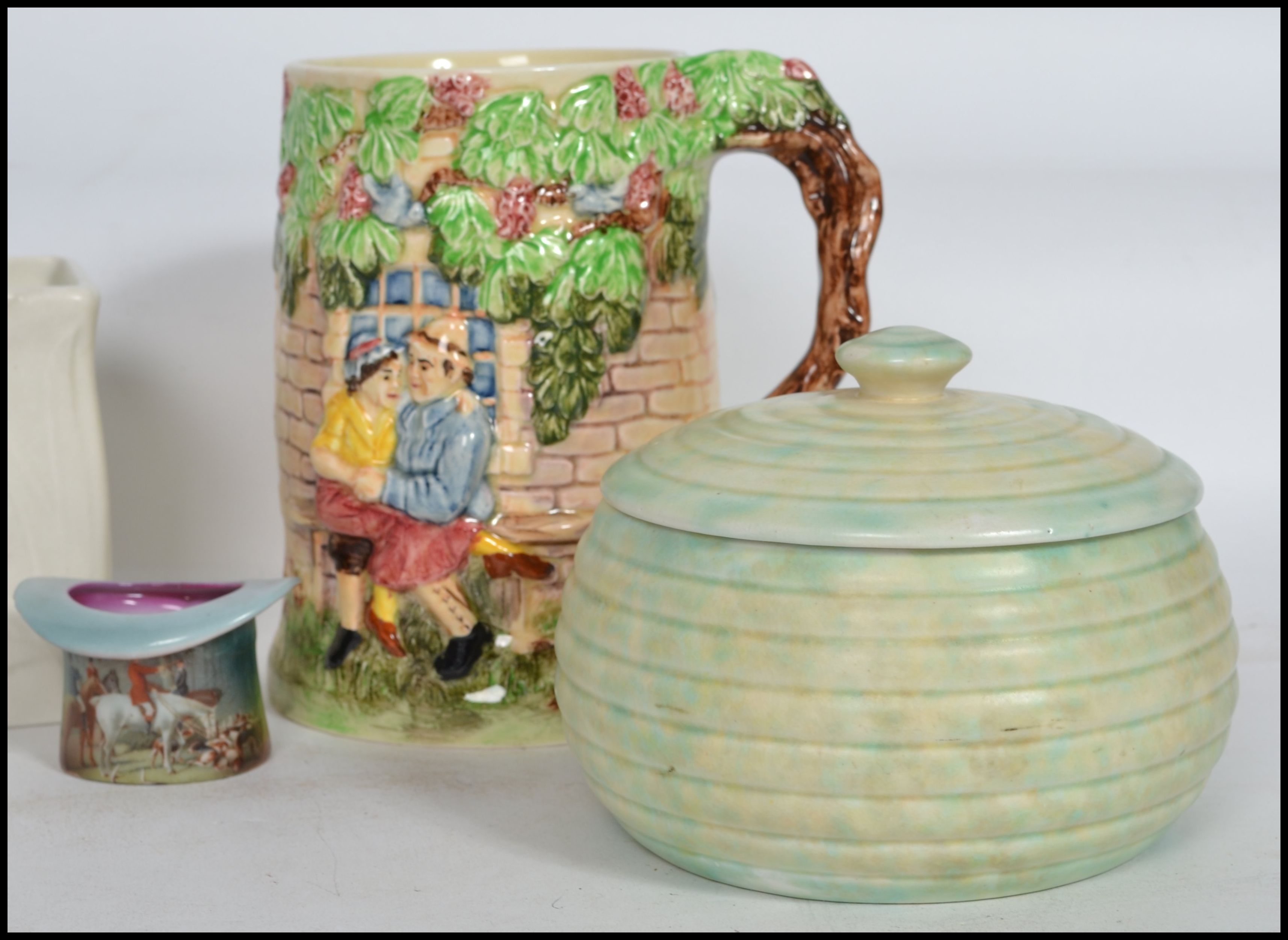 A good group of vintage ceramics to include a Thorens musical tankard, a Spode planter K813, a - Image 3 of 16