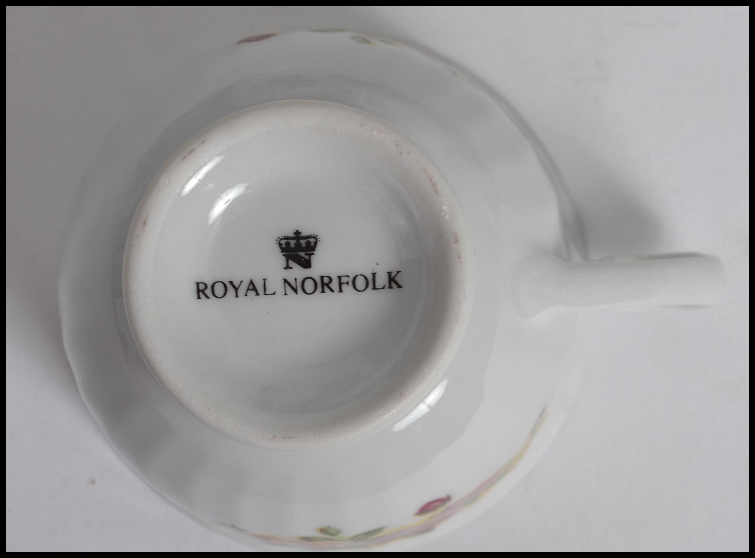 An extensive bone China tea service by Royal Norfo - Bild 9 aus 16