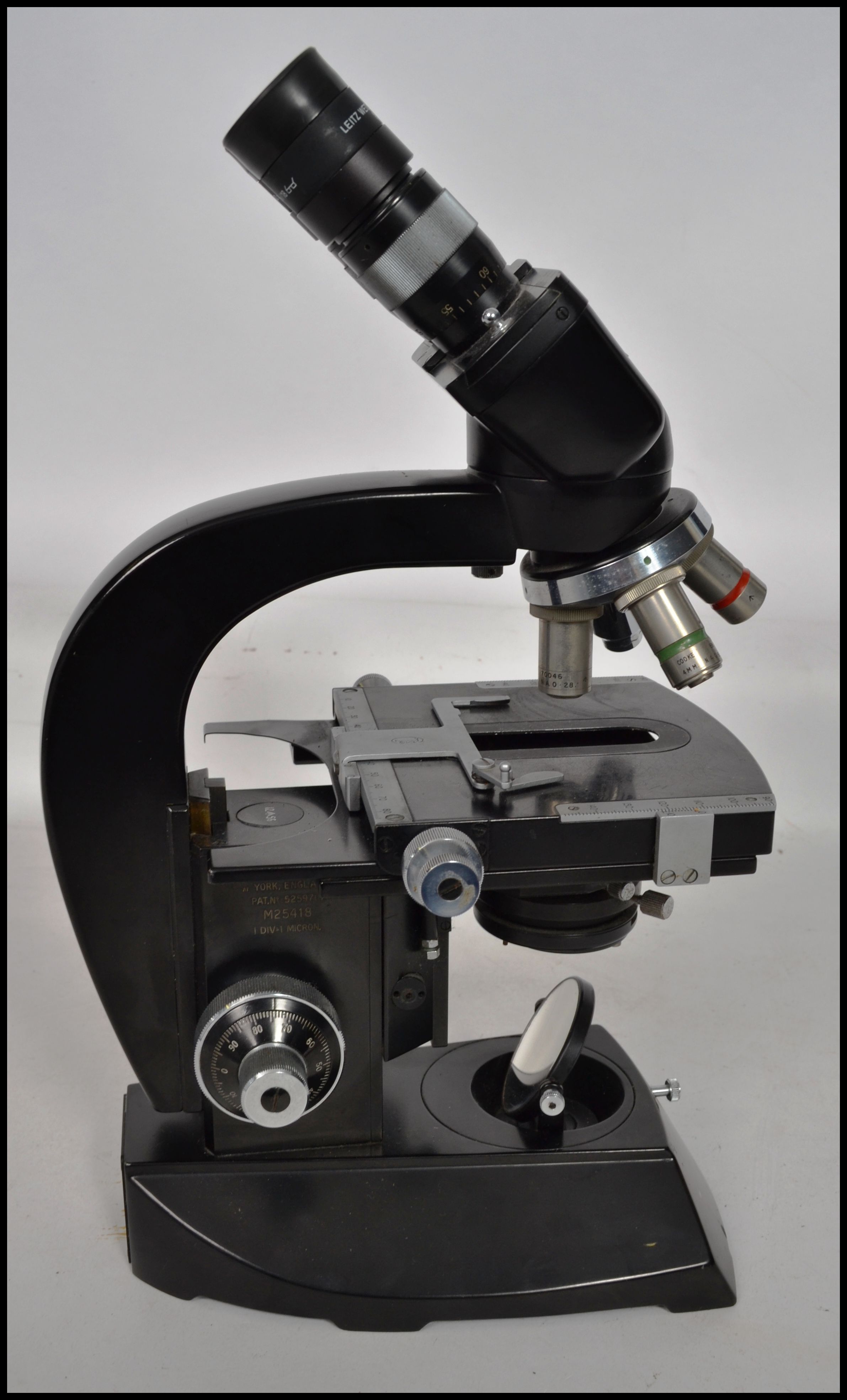 A Ernst Leitz Wetzlar Binocular Microscope,having - Image 2 of 6