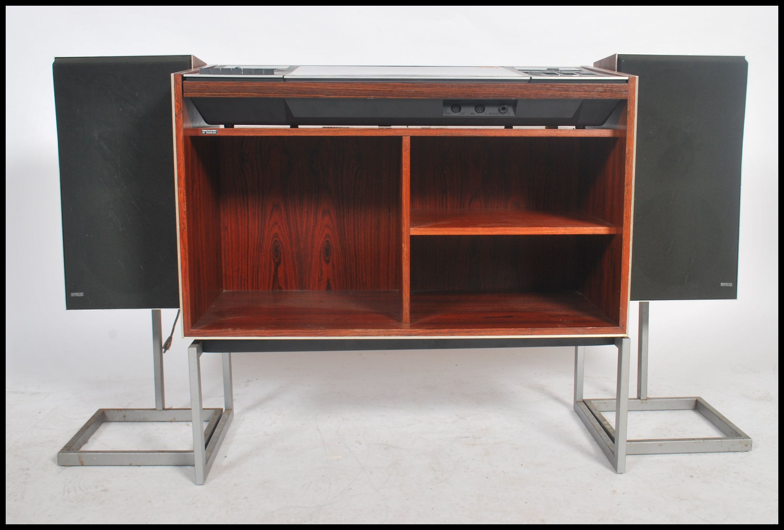 A good Bang & Olufsun 1970's retro hi-fi system set within the rare B&O stand complete with beovox