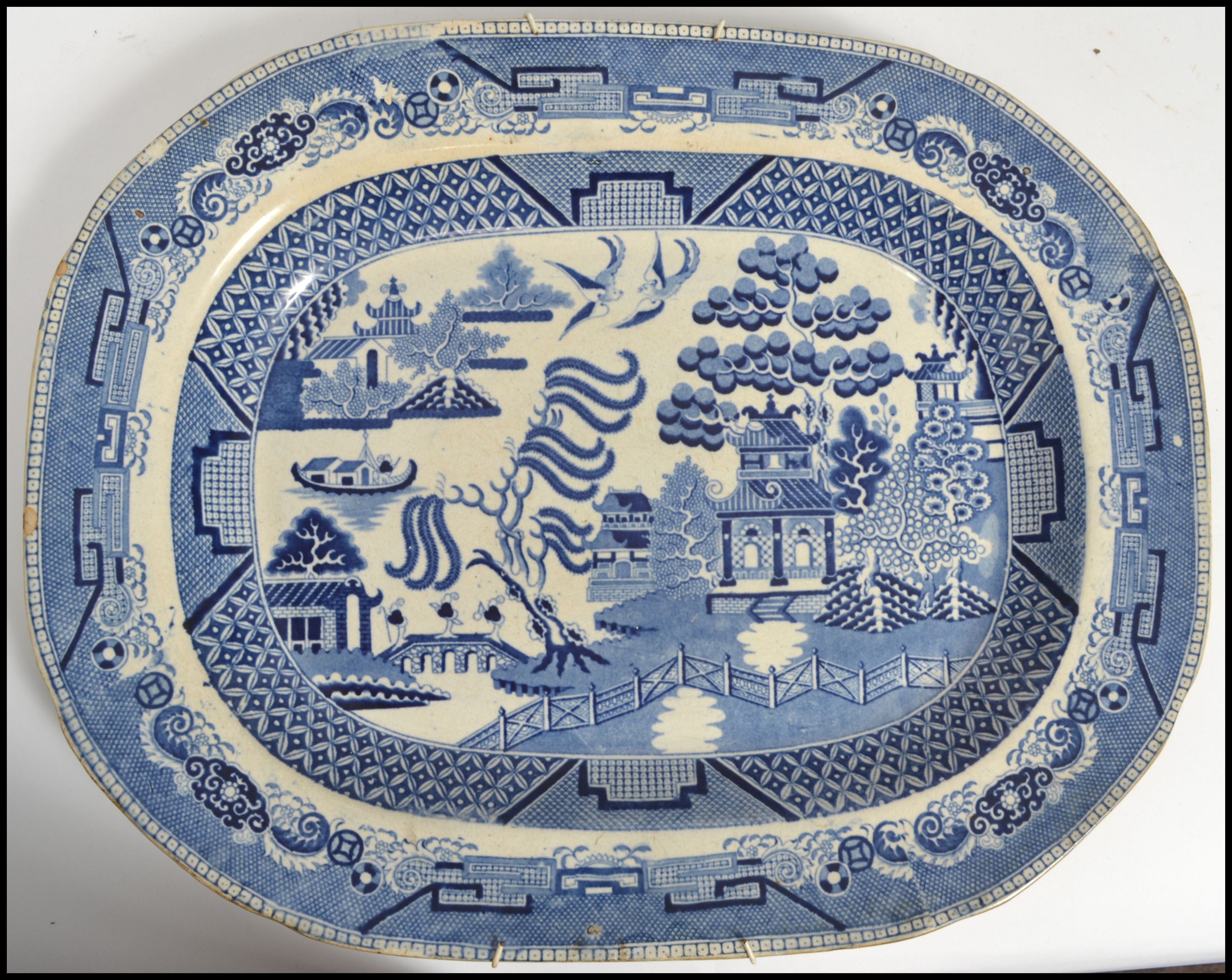 A collection of 3 blue and white willow pattern me - Image 4 of 7