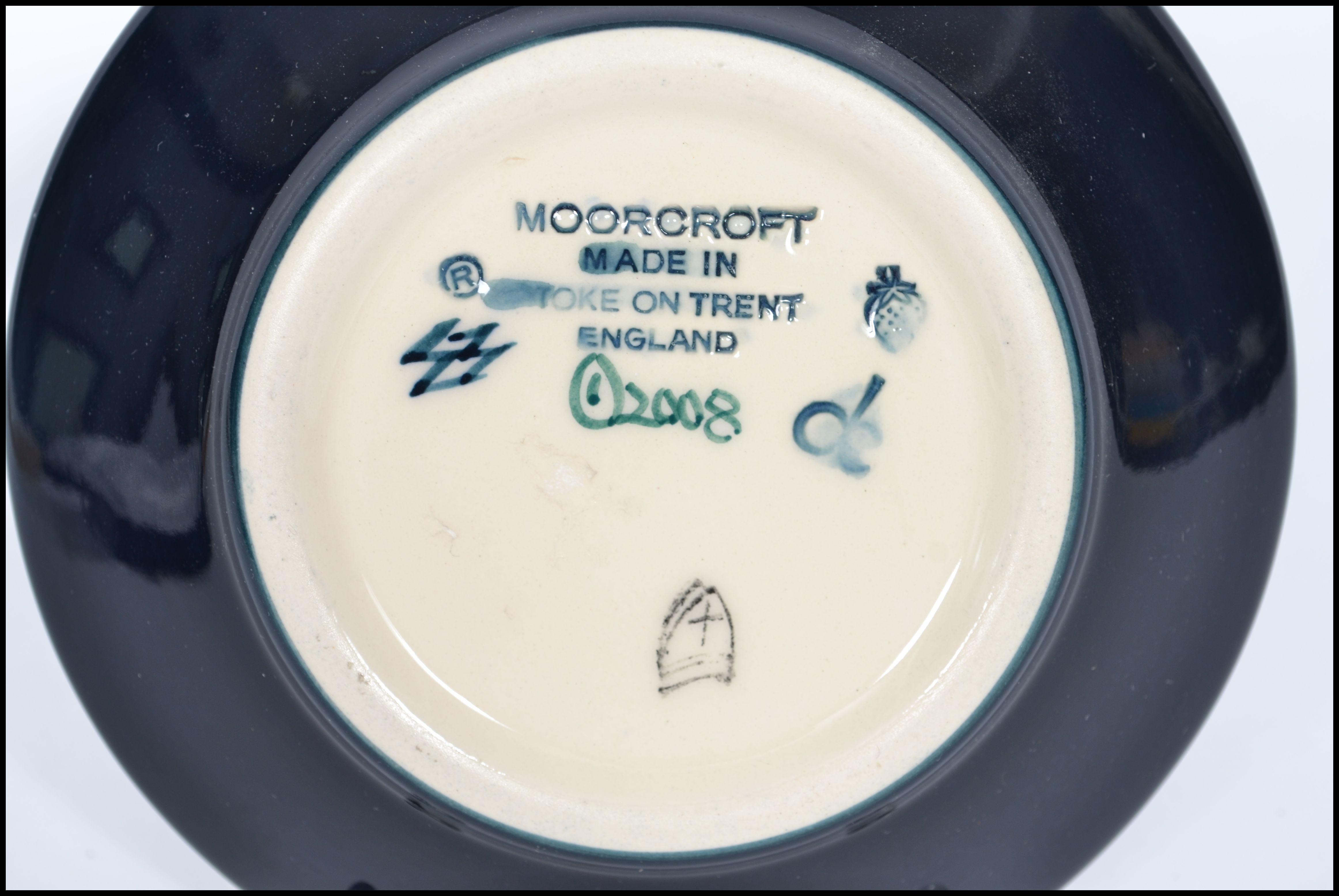 A Moorcroft ceramic tube lined coaster pin dish de - Image 4 of 4
