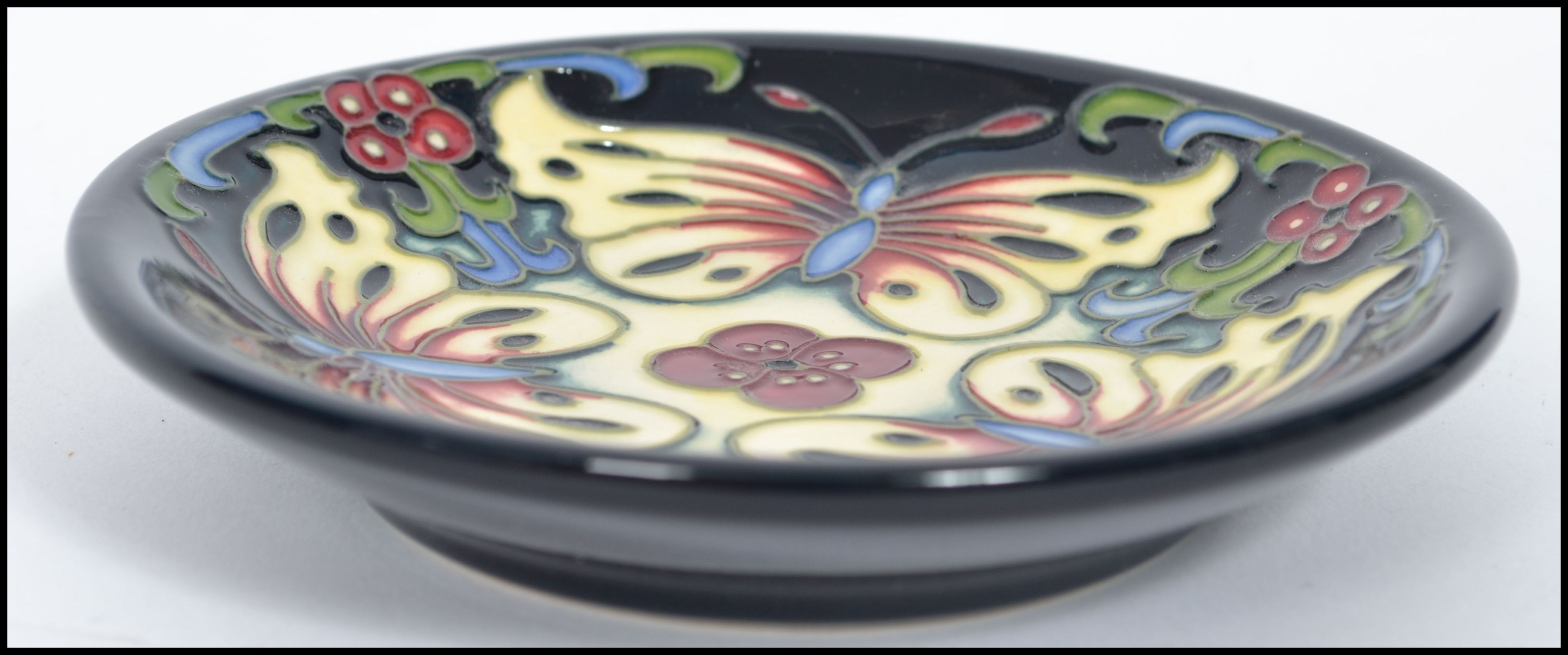 A Moorcroft ceramic tube lined coaster pin dish de - Image 3 of 4