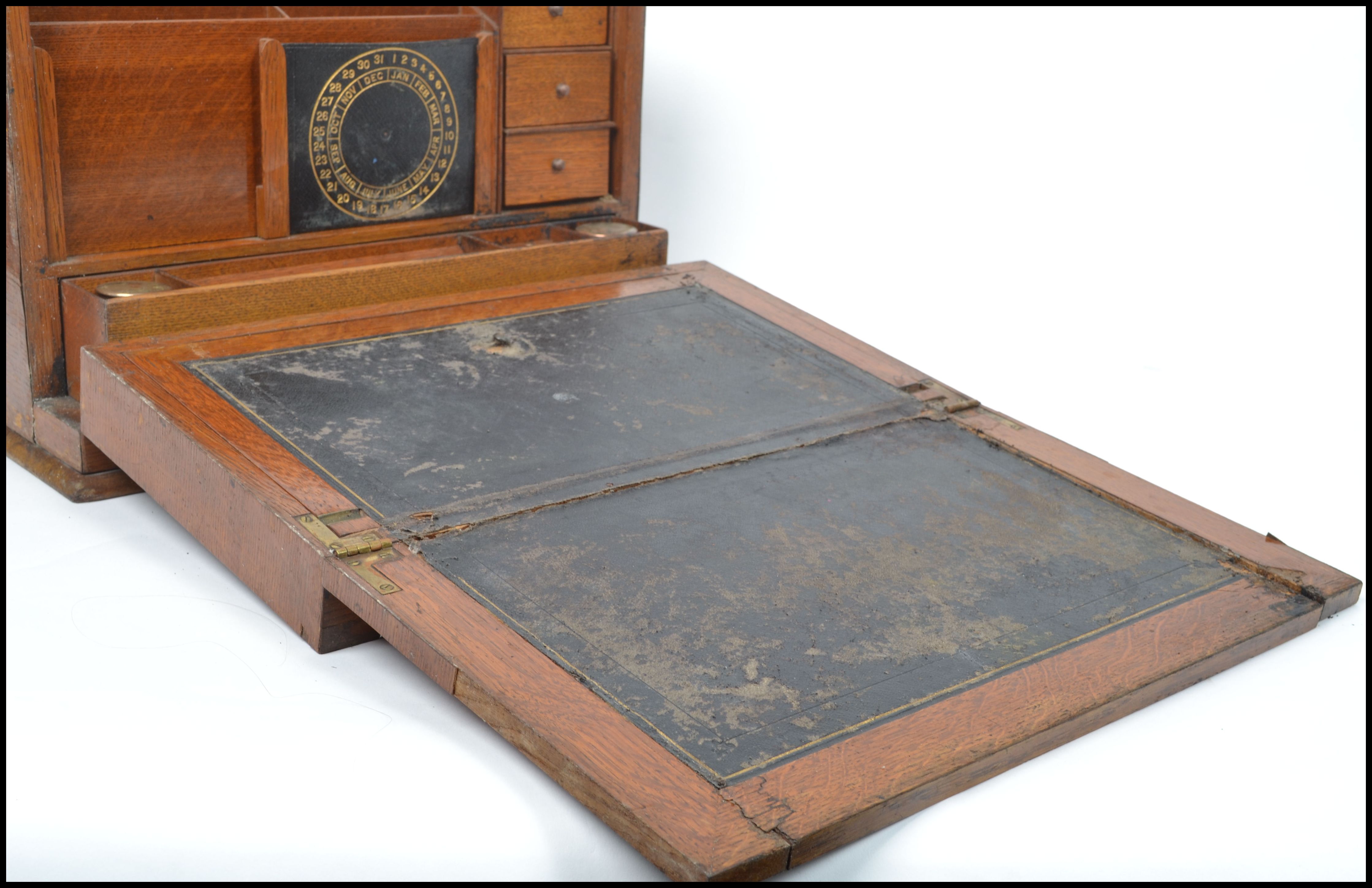 A very good early 20th century  Edwardian oak metamorphic desk tidy / stationery box. Pull action - Image 2 of 8