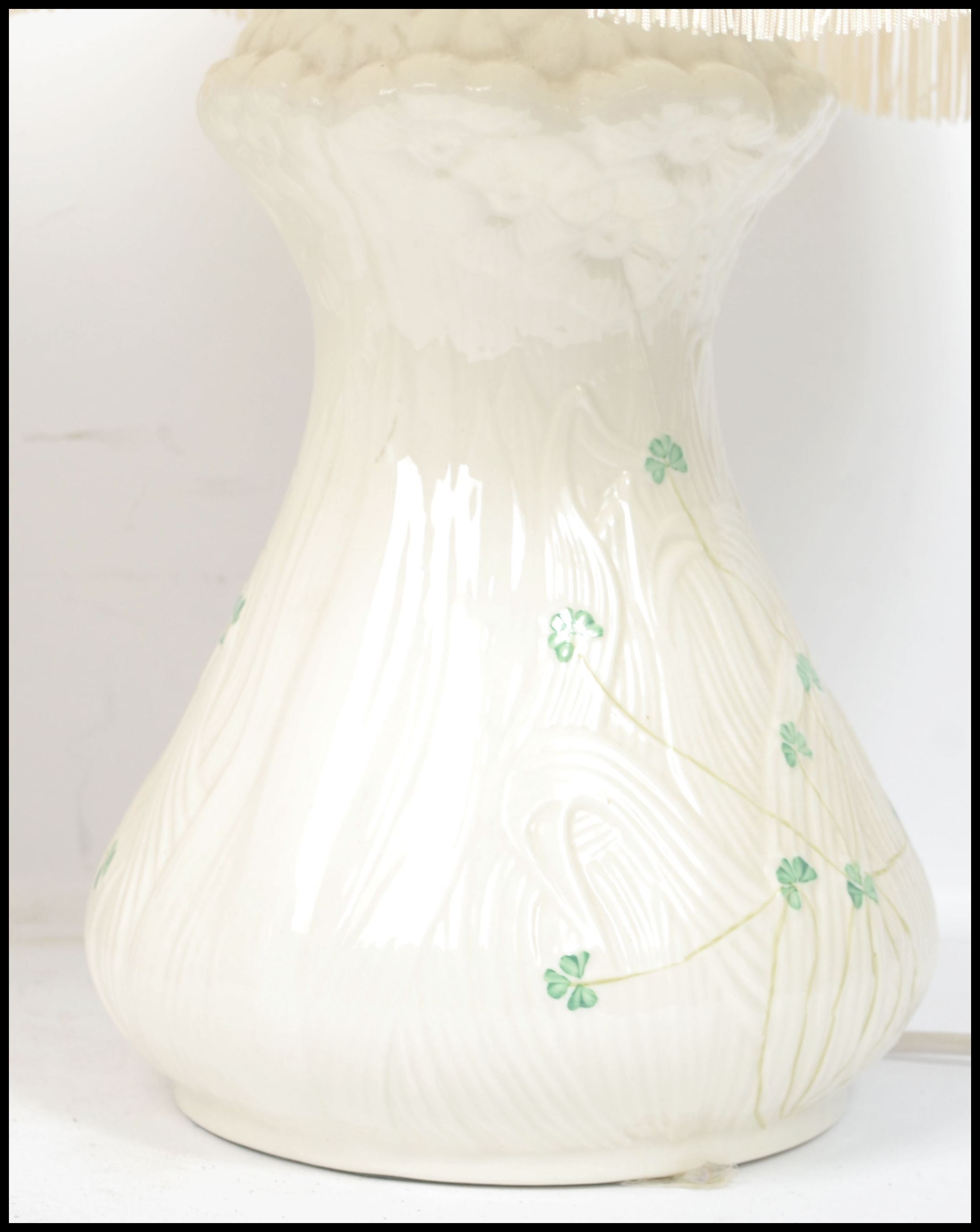 A pair of Irish 20th century Belleek ceramic table lamps decorated in the shamrock pattern, complete - Image 2 of 6