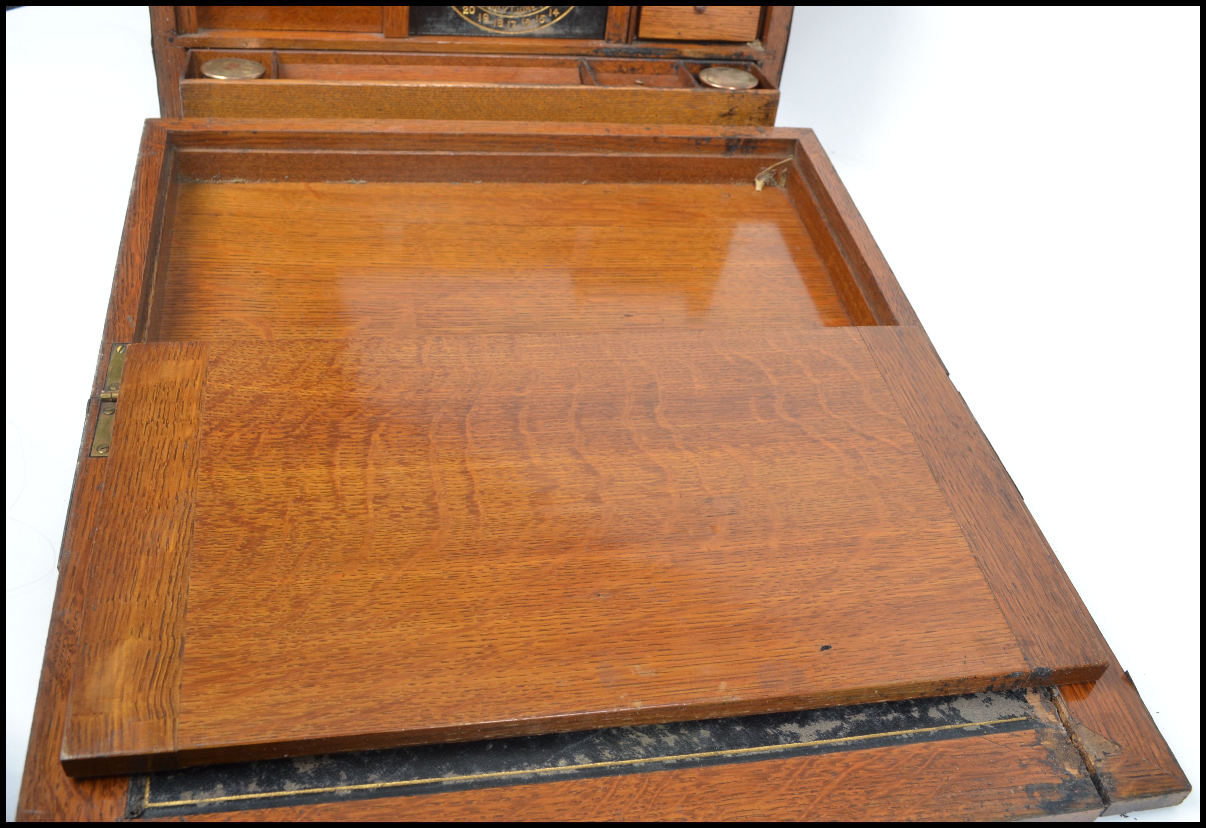 A very good early 20th century  Edwardian oak metamorphic desk tidy / stationery box. Pull action - Image 3 of 8