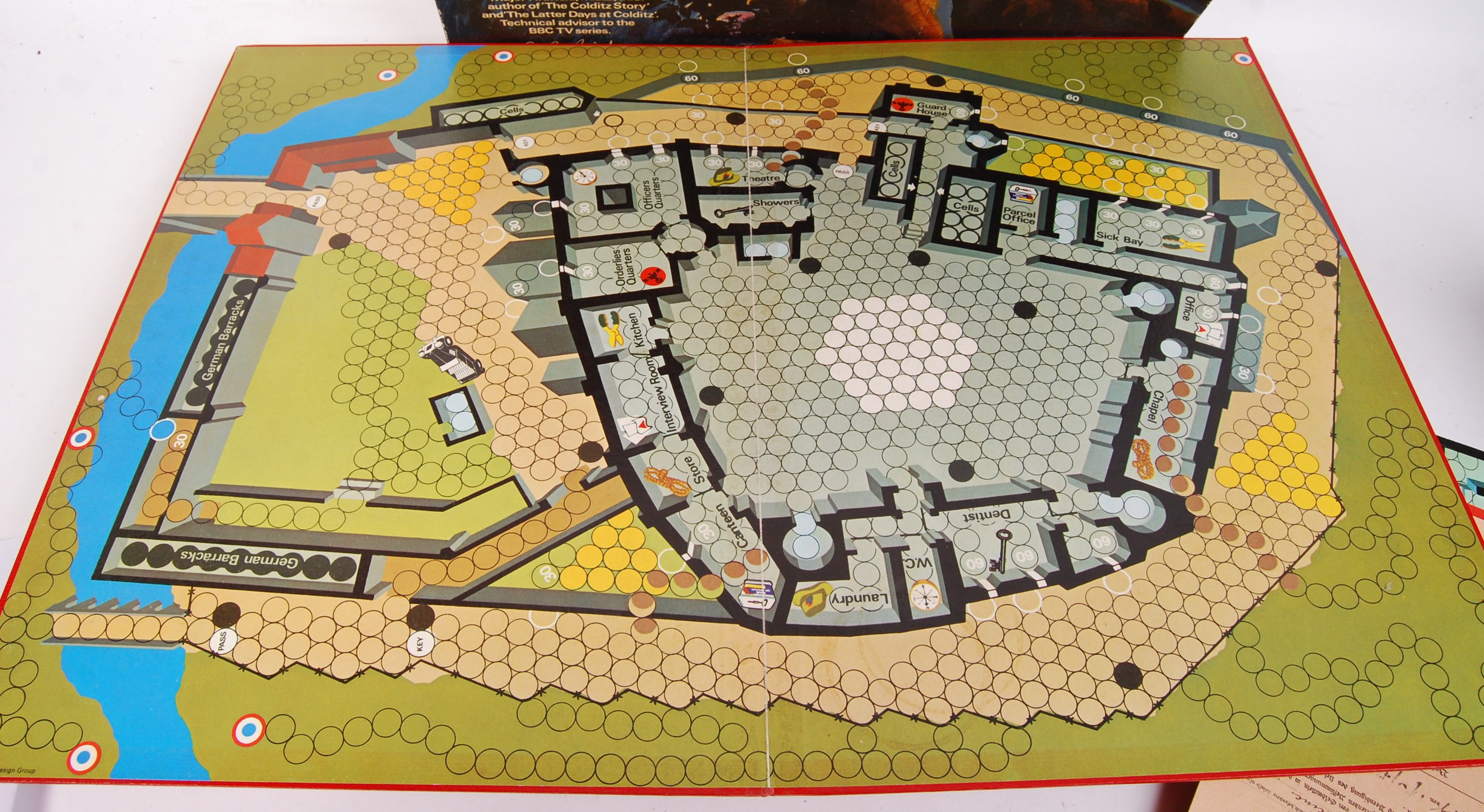 ESCAPE FROM COLDITZ - Image 4 of 5