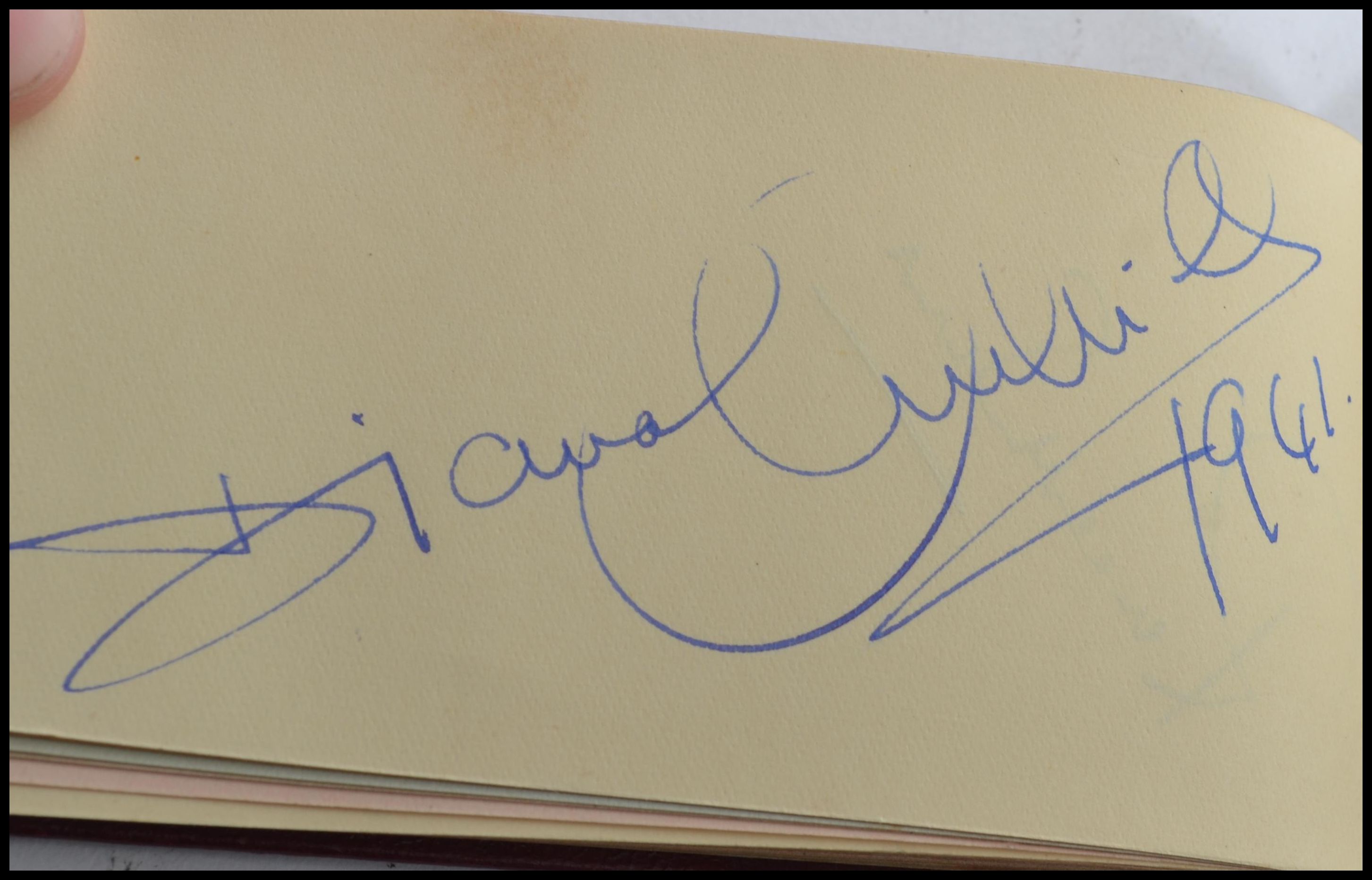 Autograph Book; a good likely c1940's autograph book - featuring many stars of film / radio. Most - Image 18 of 23