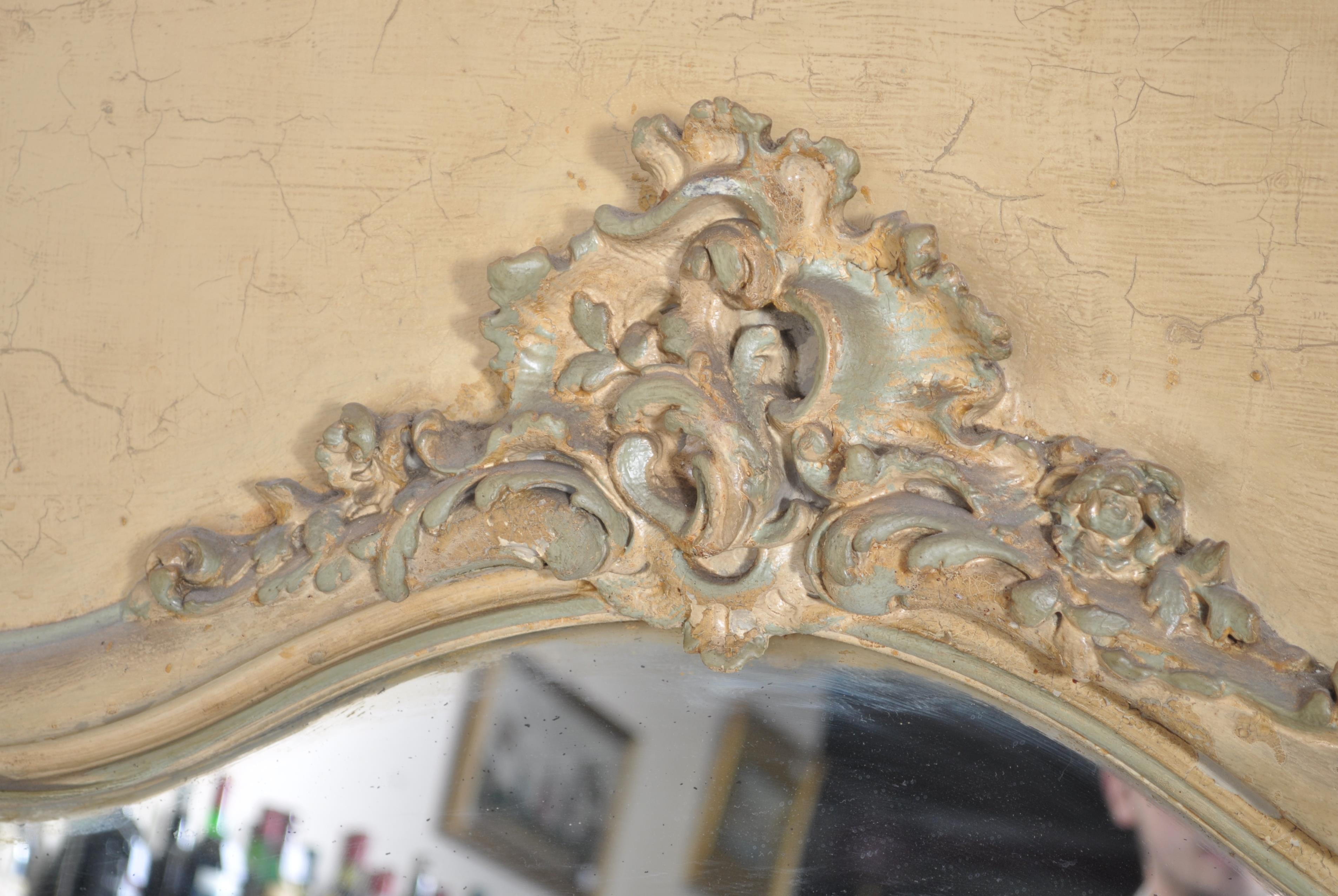 A good large early 20th century French Louis XV gilt plaster wooden wall mirror of large form. The - Image 5 of 8