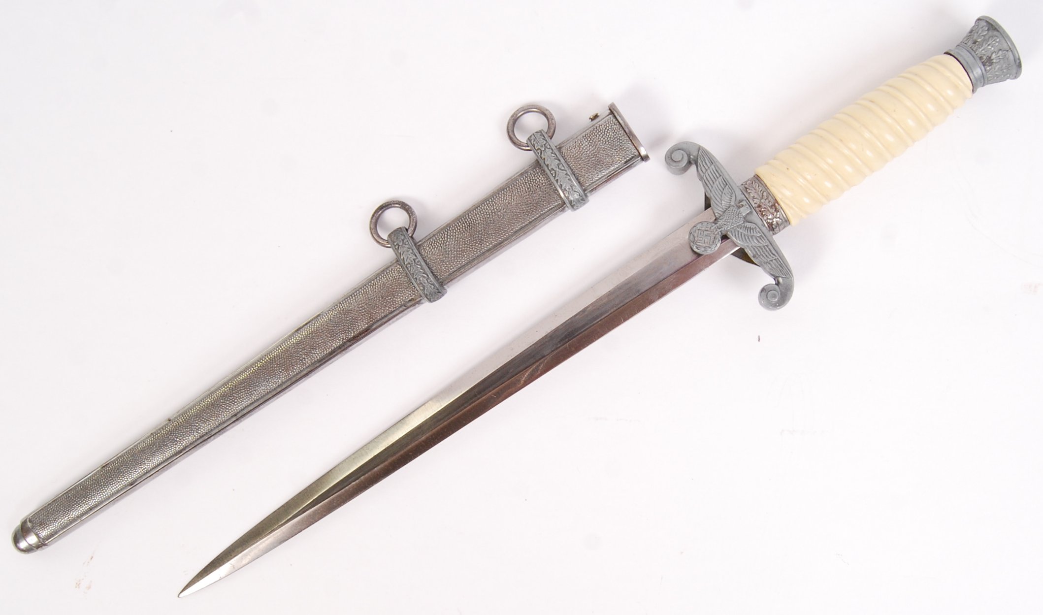 WWII GERMAN ARMY DAGGER - Image 3 of 4