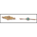 Two 9ct gold Victorian / Edwardian bar brooches, o