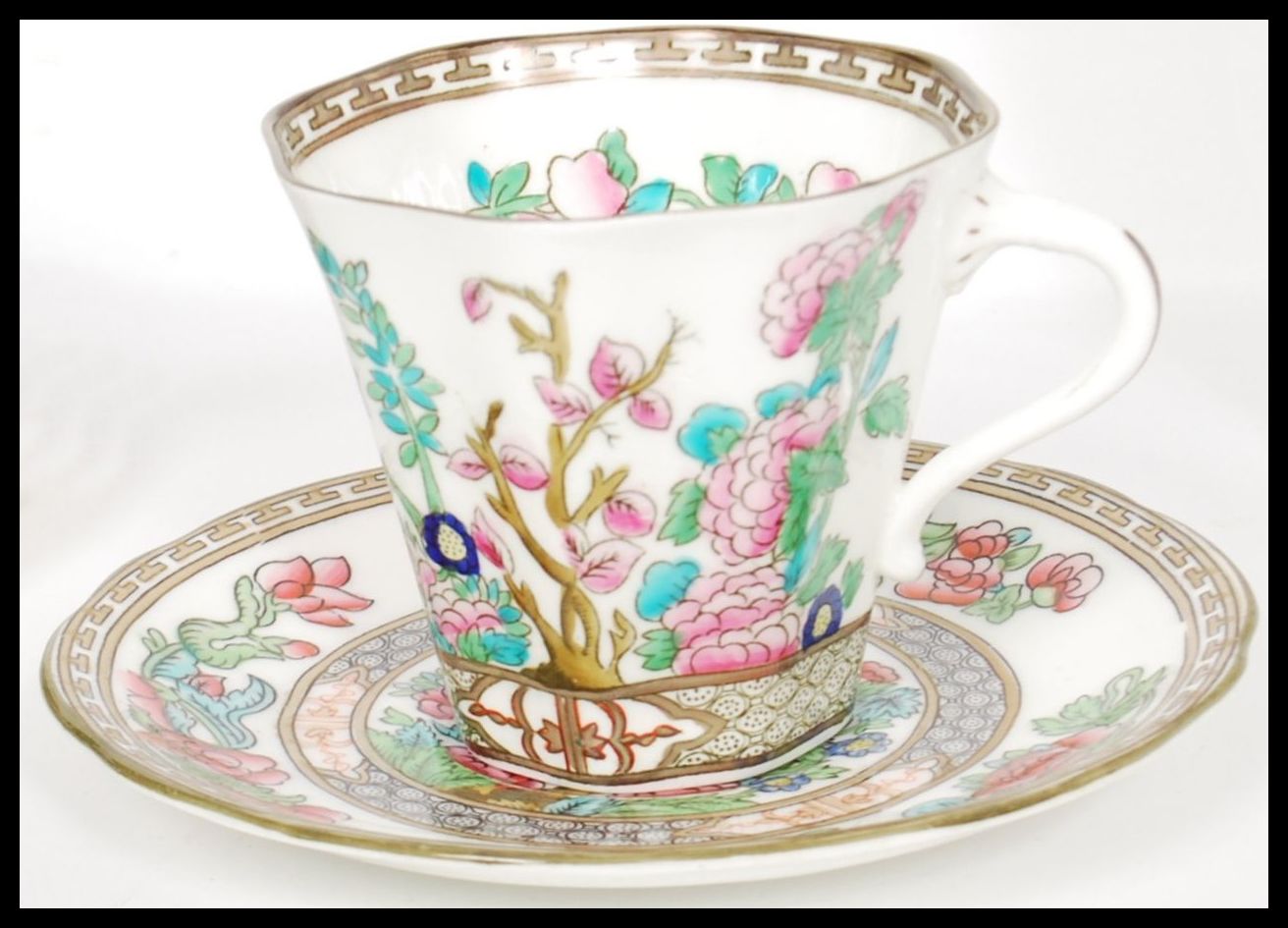 A good group of vintage cups an saucers to include Shelley Maroon Princess cup saucer and creamer - Image 8 of 15