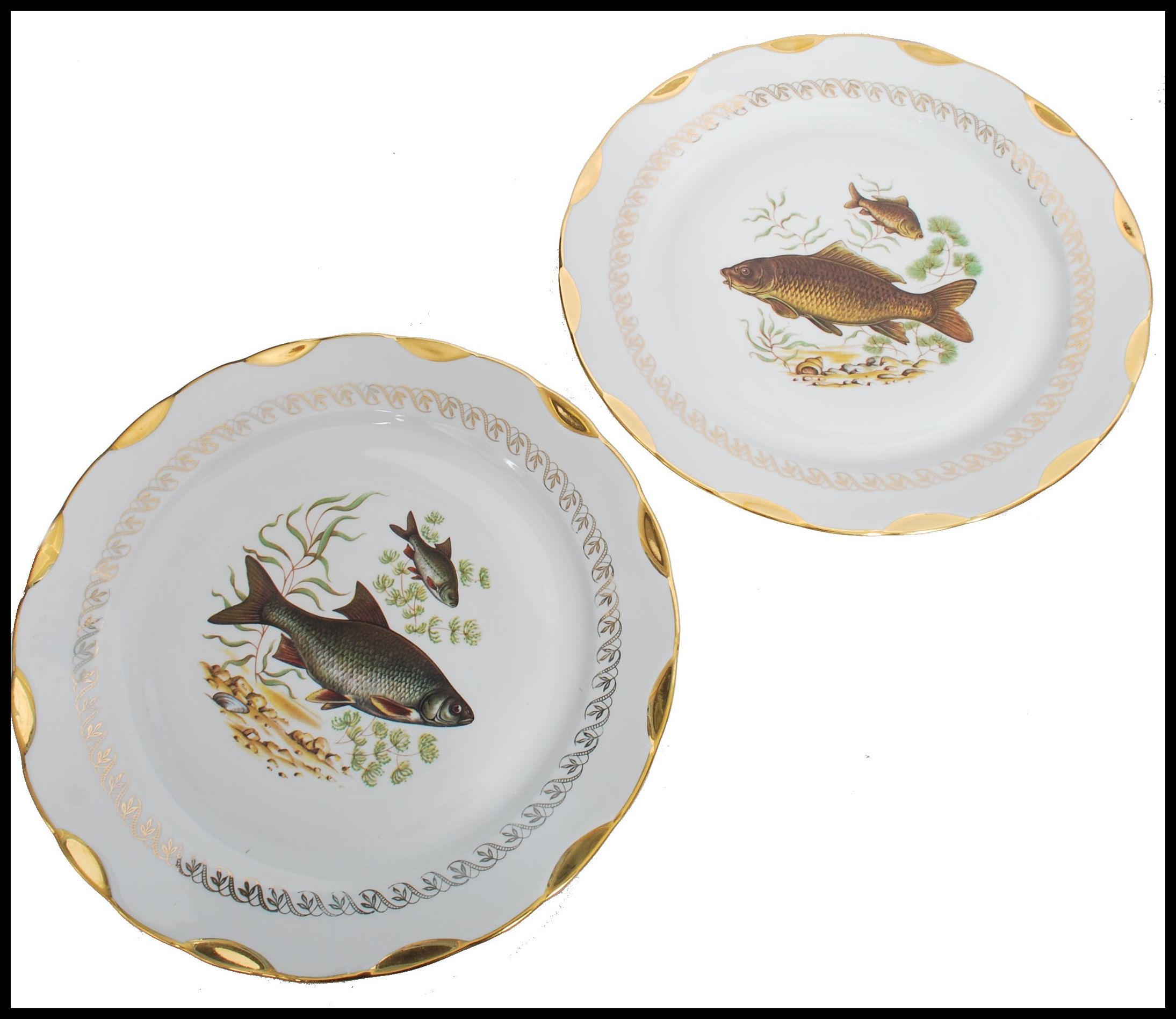 Limoges - A good twelve person fine porcelain dinner service, consisting of twelve dinner plates, - Image 4 of 10