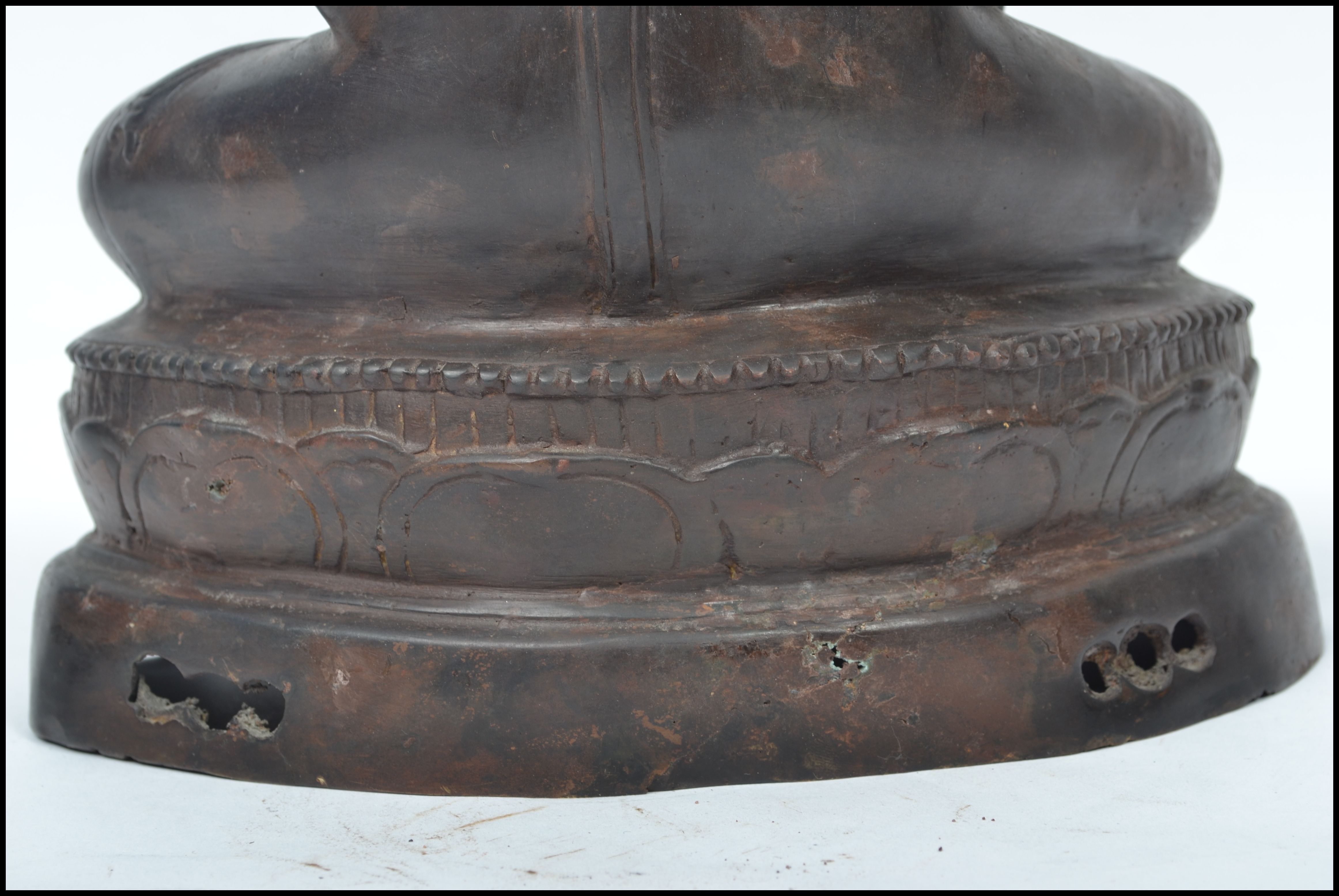 A believed 19th century Chinese bronze hollow cast - Image 10 of 20