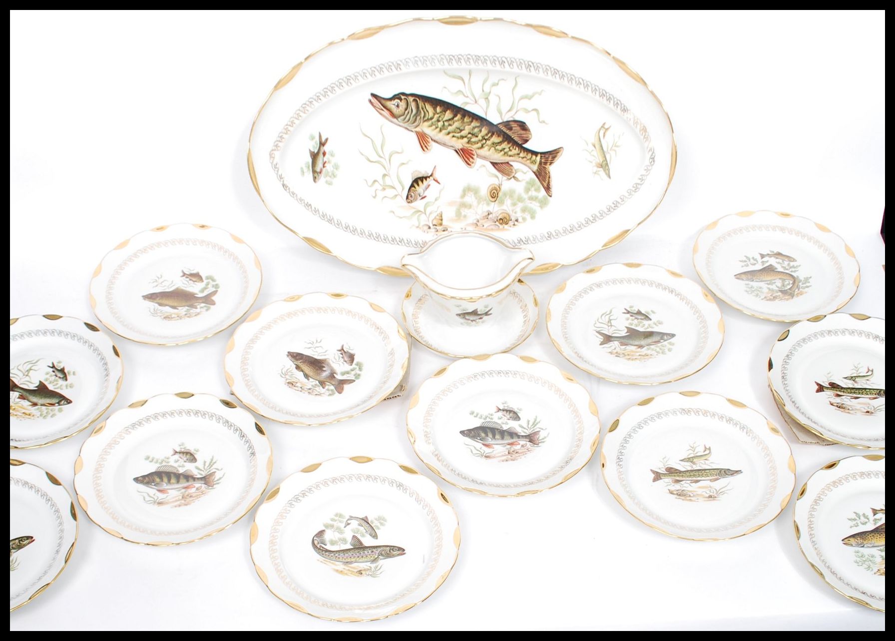 Limoges - A good twelve person fine porcelain dinner service, consisting of twelve dinner plates, - Image 2 of 10