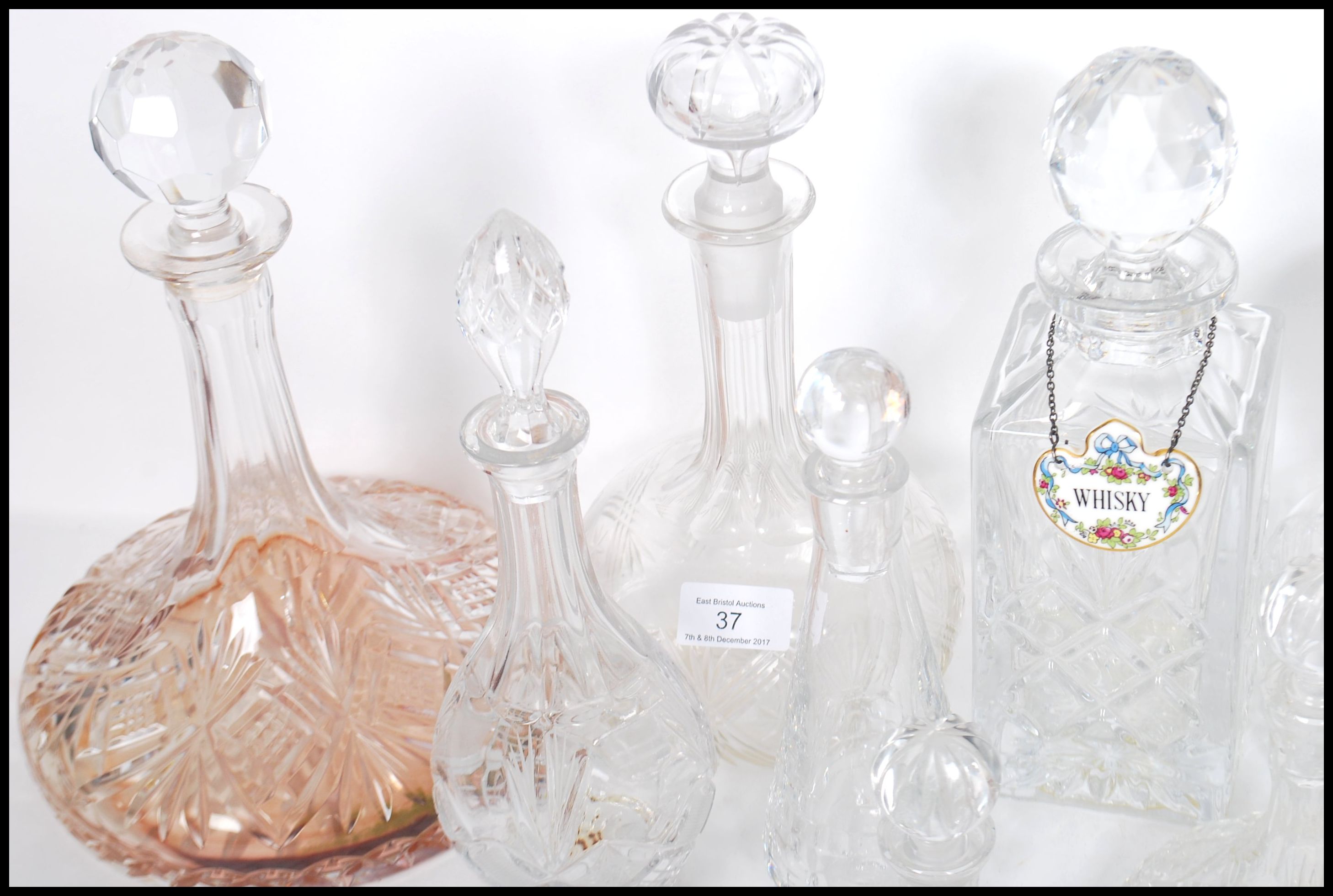 A good collection of vintage early and later 20th century cut glass lead decanters to include a - Image 5 of 5