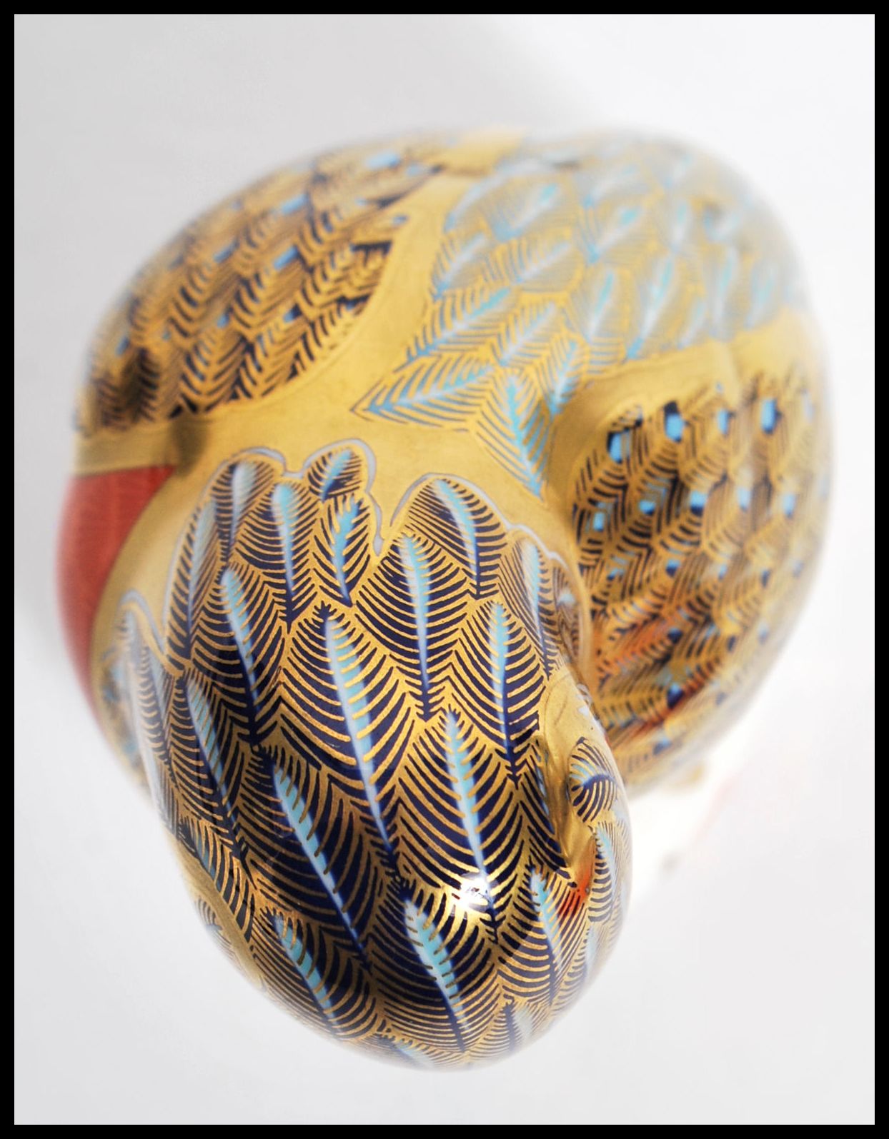 A Royal Crown Derby paperweight, Kingfisher gold stopper, red stamp to base dated mark LV for - Image 5 of 6