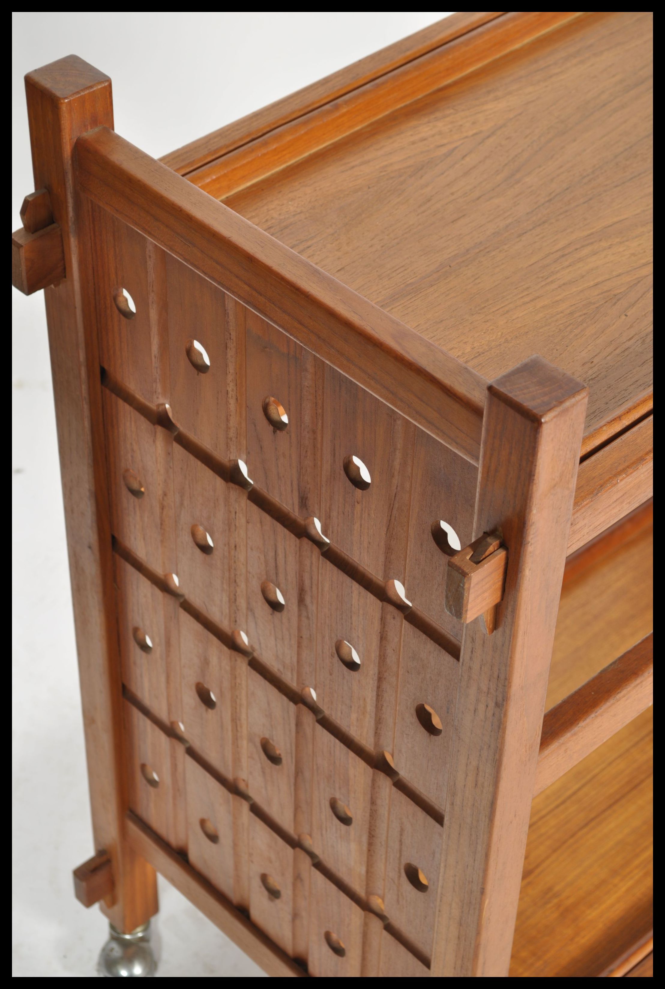 A vintage mid 20th century retro danish influence teak trolley with sliding removable trays raised - Image 3 of 5