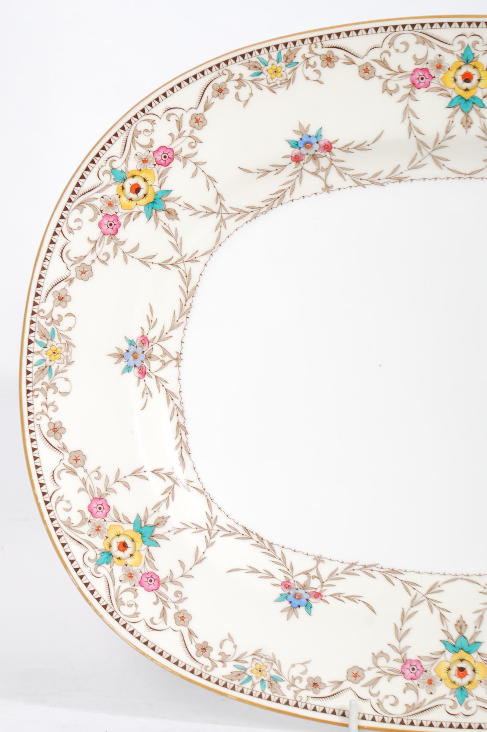 An early 20th century Minton's ( Minton) hand painted and transfer printed meat platter tray in - Image 4 of 6