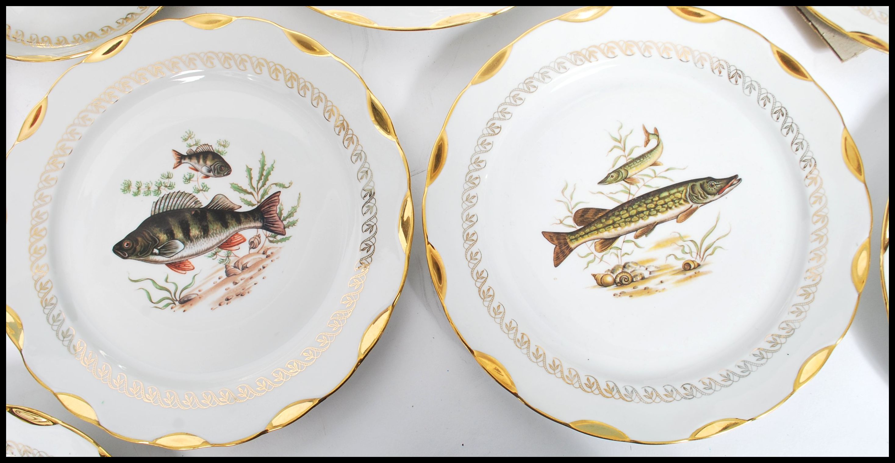 Limoges - A good twelve person fine porcelain dinner service, consisting of twelve dinner plates, - Image 6 of 10