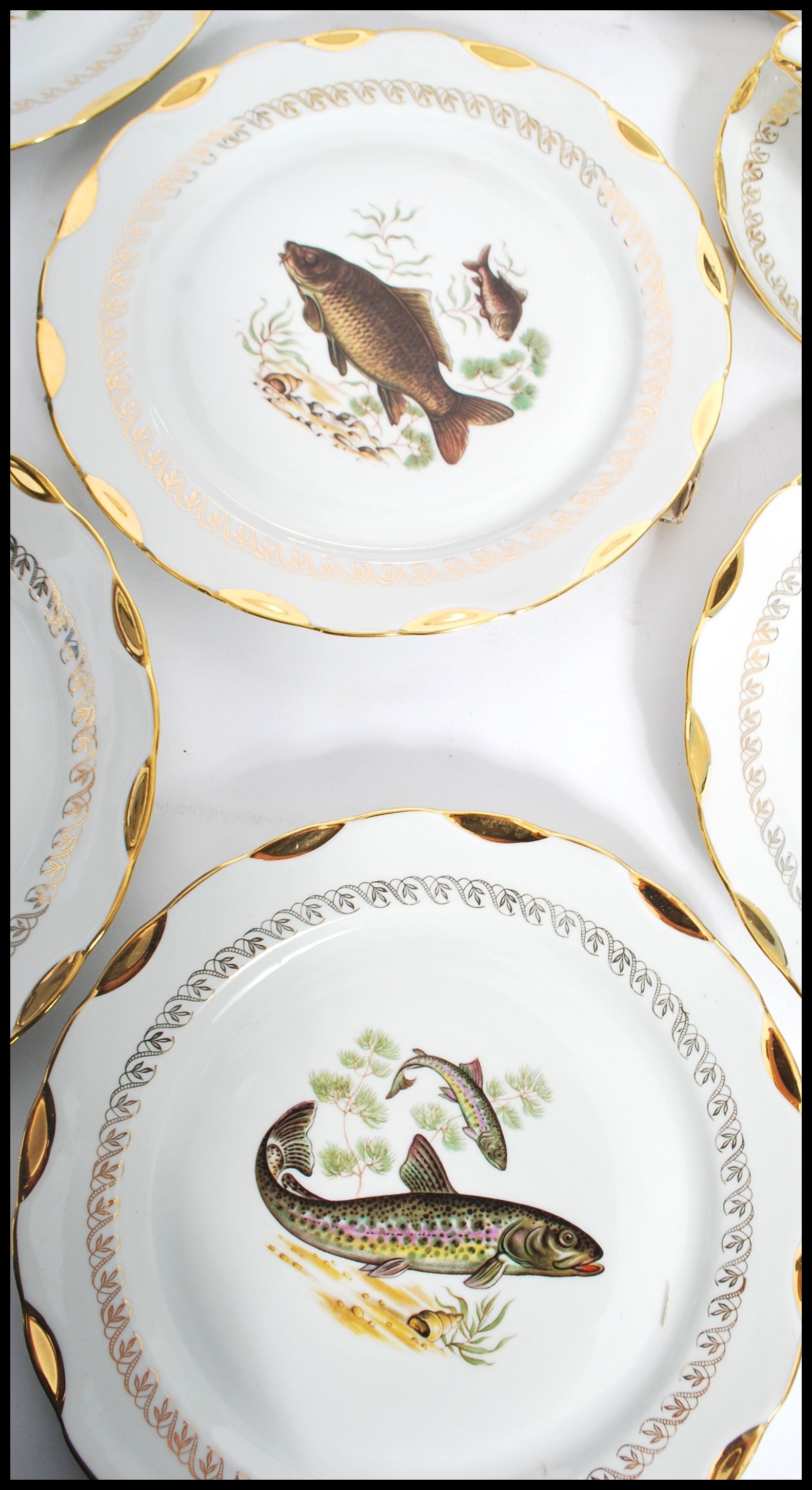 Limoges - A good twelve person fine porcelain dinner service, consisting of twelve dinner plates, - Image 5 of 10