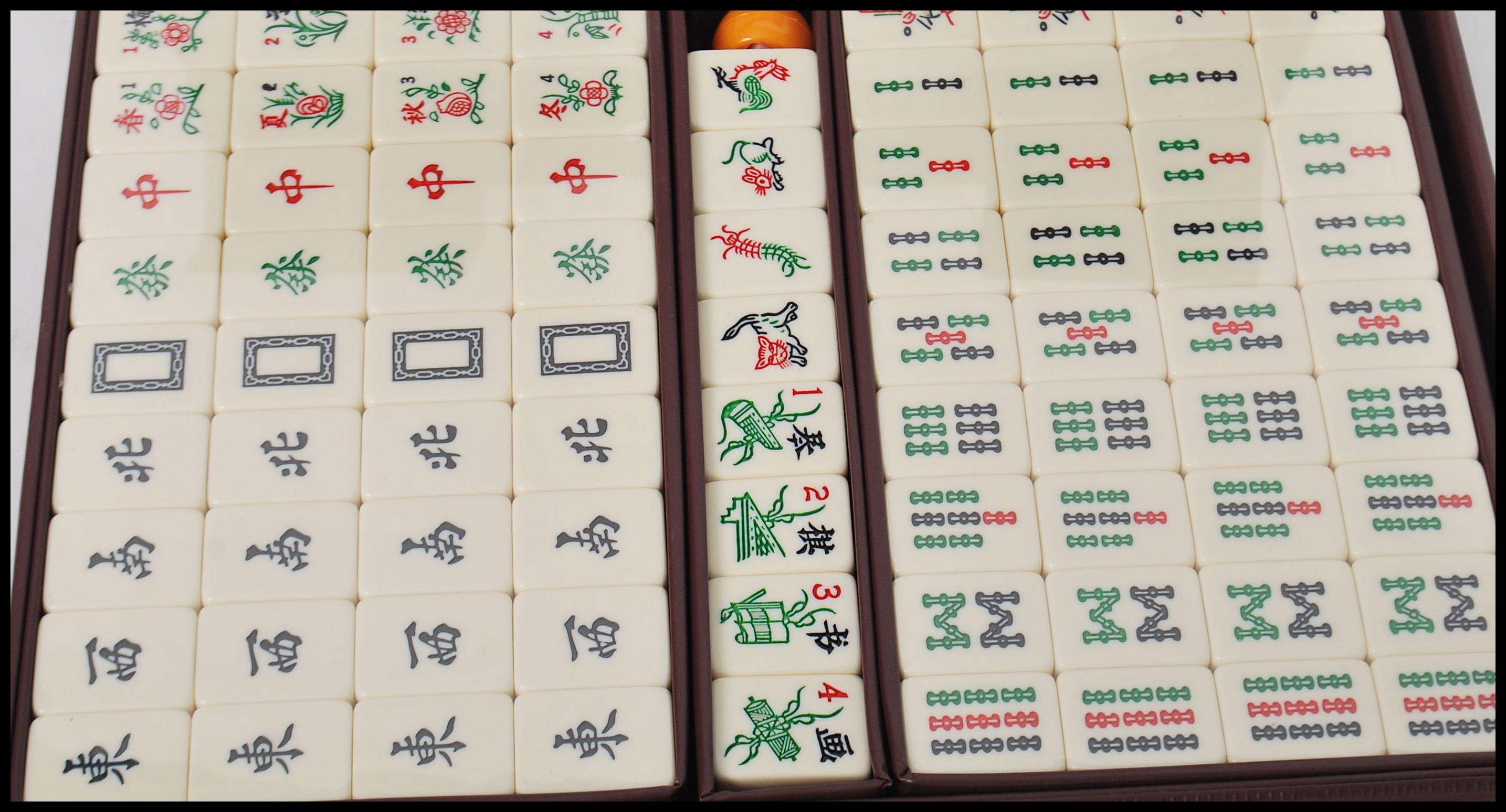 A vintage 20th century Chinese Oriental Mahjong set having ceramic pieces contained within a - Image 2 of 3