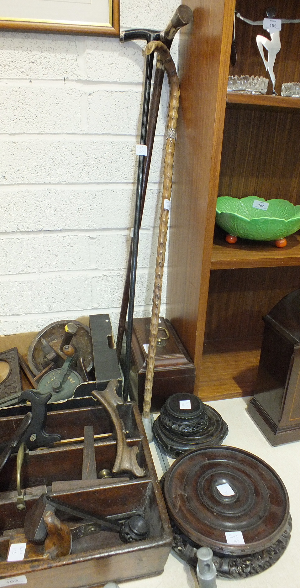 A vintage stained wood three-division cutlery tray with brass carrying handle, 42 x 31cm, various - Image 2 of 2