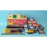 Hornby Dublo 4620 Breakdown Crane, boxed, 3400 T.P.O. Mail Van Set (D1) with leaflet, no box;