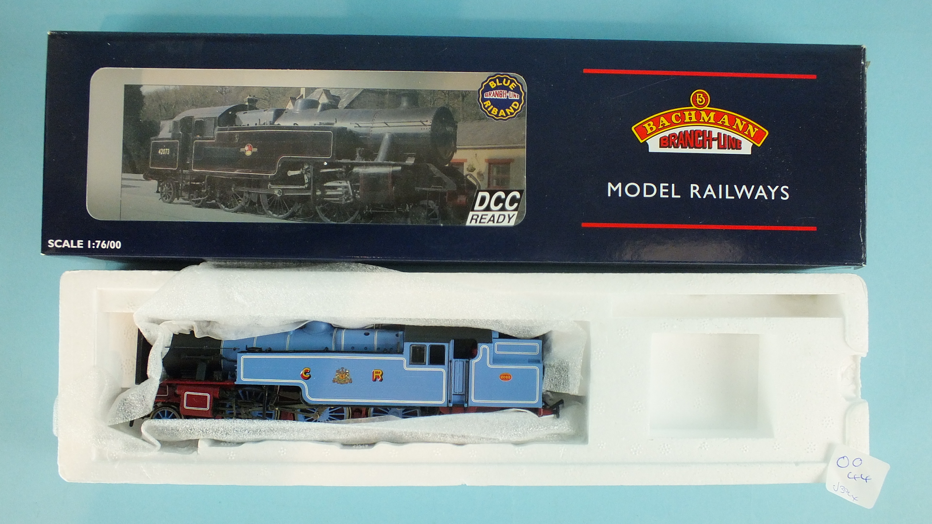 Bachmann, 32-875K CR Fairburn 2-6-4 Tank locomotive no.2085, boxed.