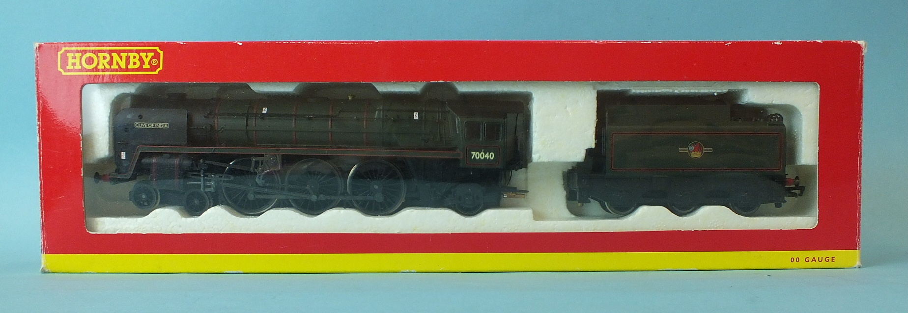 Hornby R2180 BR Britannia Class 7MT 4-6-2 locomotive "Clive of India" no.70040, boxed.