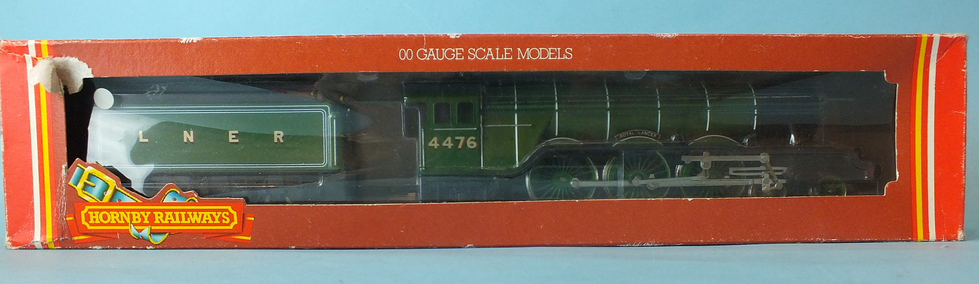 Hornby R 042 LNER 4-6-2 locomotive "Royal Lancer" no.4476, boxed.