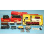 Triang Railways OO Gauge, R350 Class L1 4-4-0 locomotive no.31757 and tender R36, both boxed, an R52