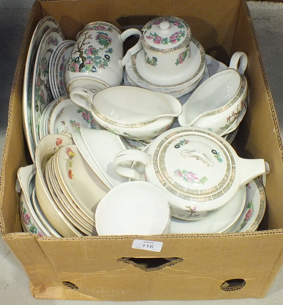 Twenty-eight pieces of late-19th/early-20th blue and white floral-decorated dinnerware, other - Image 2 of 2