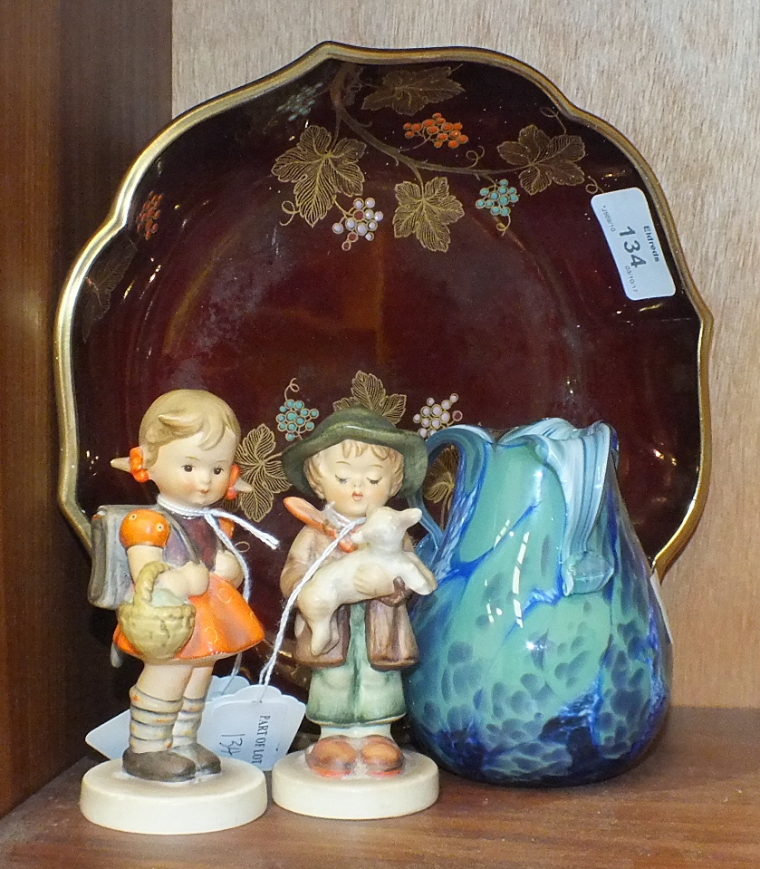 A Carltonware 'Rouge Royale' bowl, 22.5cm diameter, 5cm high, two Goebel Hummel figures, 'Lost
