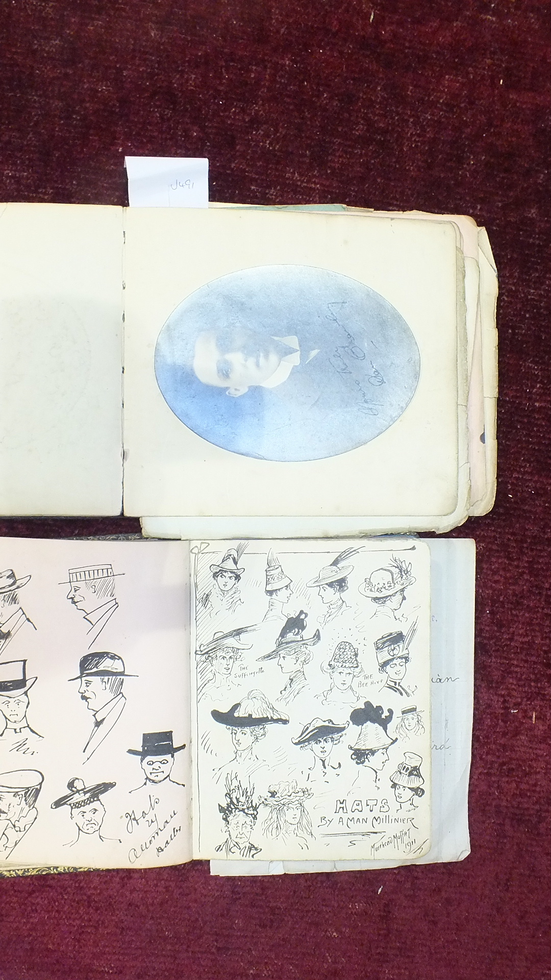 Two Edwardian autograph books containing photographs of music hall entertainers, some signed, - Bild 6 aus 6