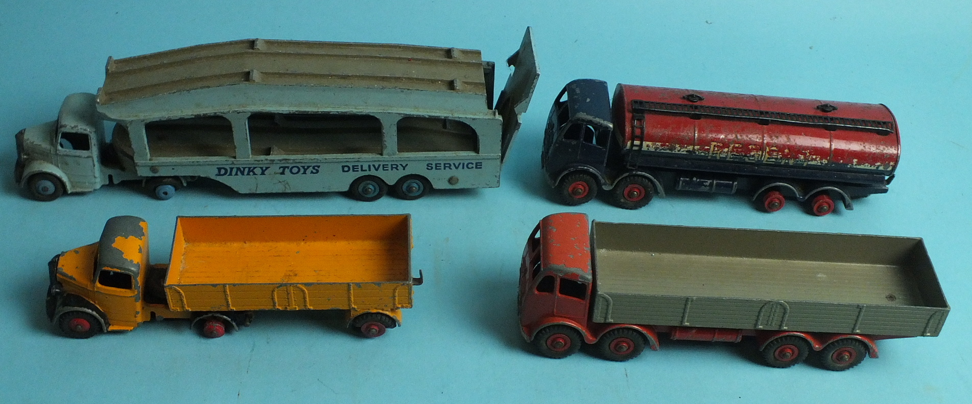 Dinky, 1950 issues, 942 Foden "Regent" tanker, 501 Foden 8-wheel wagon (red/fawn), 409 Bedford