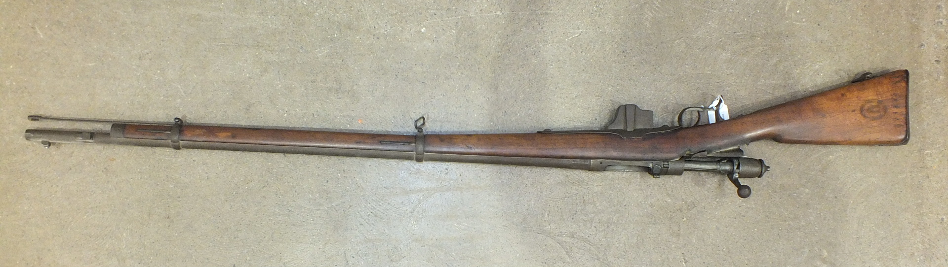 A Torre Annunziata 1889 10.5mm bolt-action rifle with full wood stock and rammer, 135cm overall, - Image 3 of 3