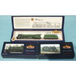 Bachmann OO gauge, 31-555 Gresley V2 class 2-6-2 locomotive no.4801, 32-075B class 56XX 2-6-2 tank