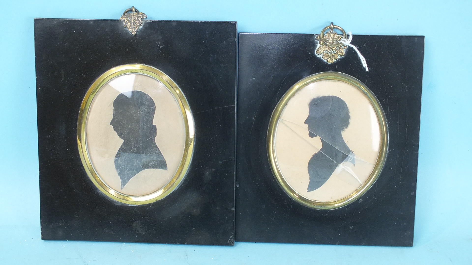 19th century, an oval miniature portrait of a young lady wearing a white lace-trimmed dress, - Image 3 of 3