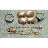 Two 9ct gold rings, a cultured pearl on a 9ct gold neck chain and a pair of Osoesi of London