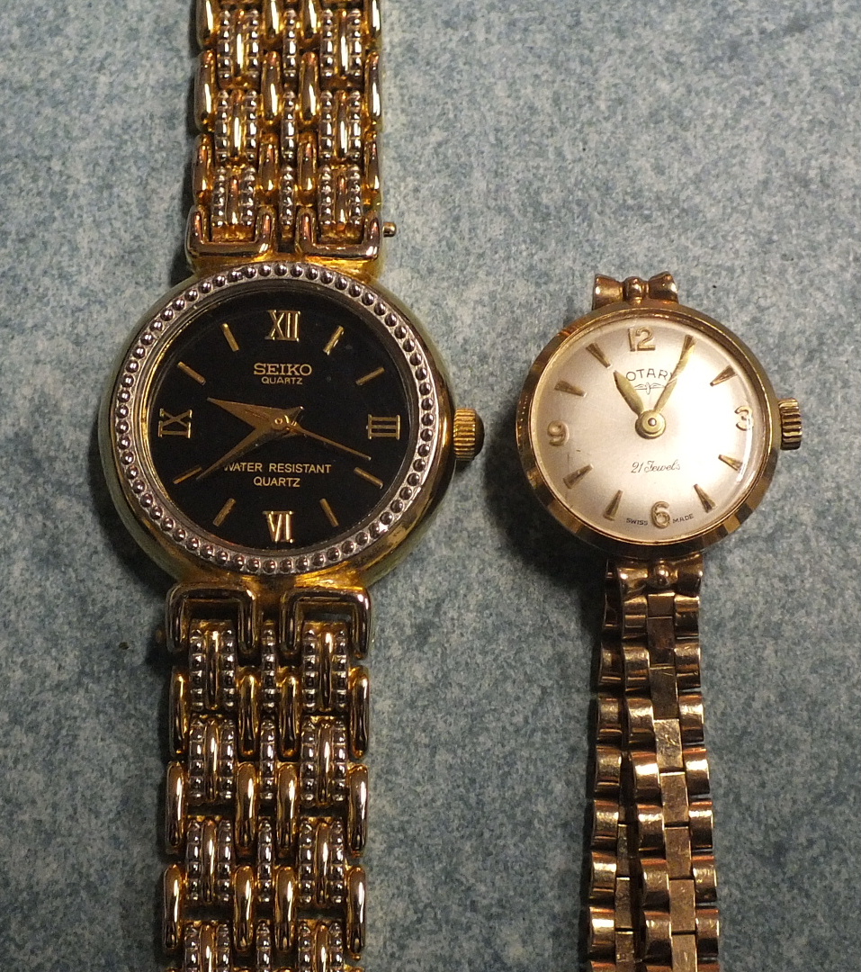 Rotary, a ladies wrist watch with 9ct yellow gold case and bracelet, 14.7g and a ladies gold-