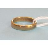 A 22ct gold wedding band, size K 1/2, 4.3g.