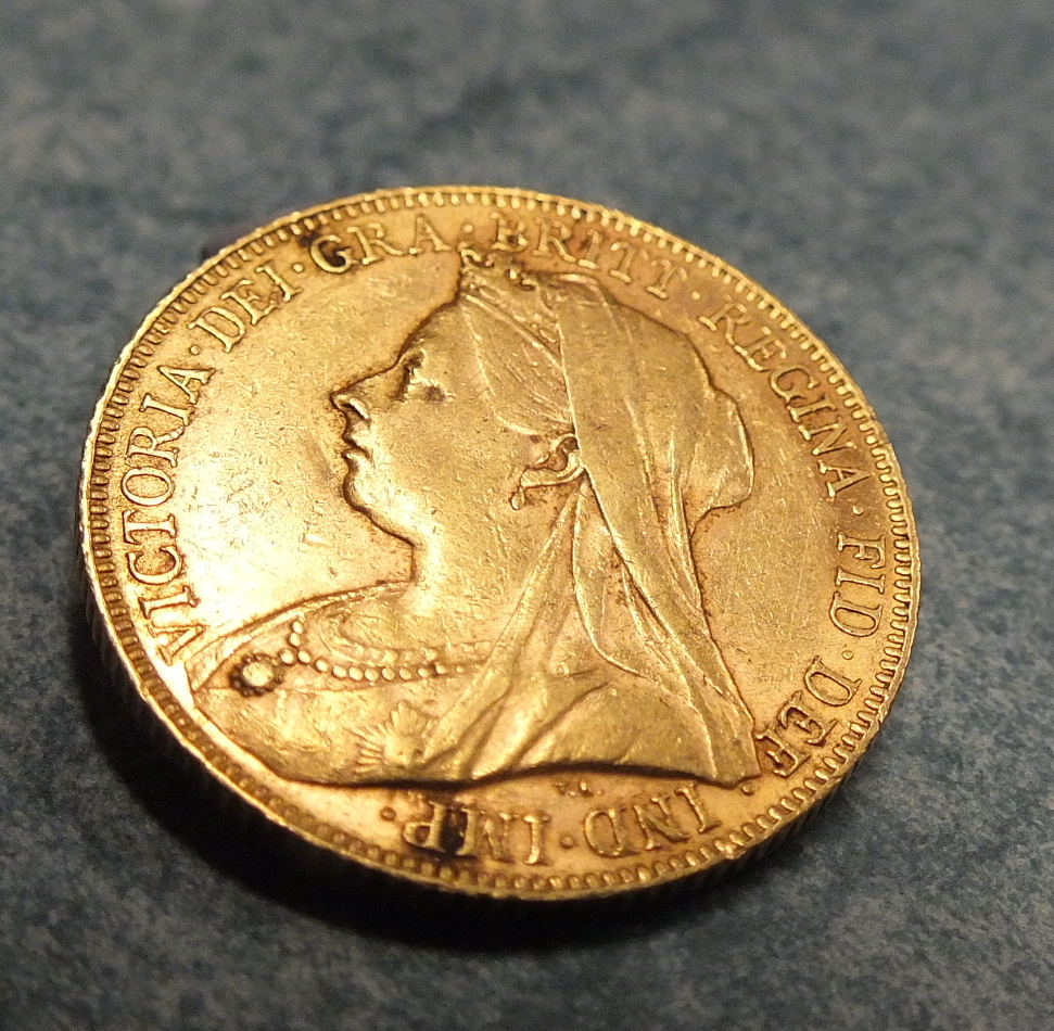 A Victoria 1900 sovereign. - Image 2 of 2