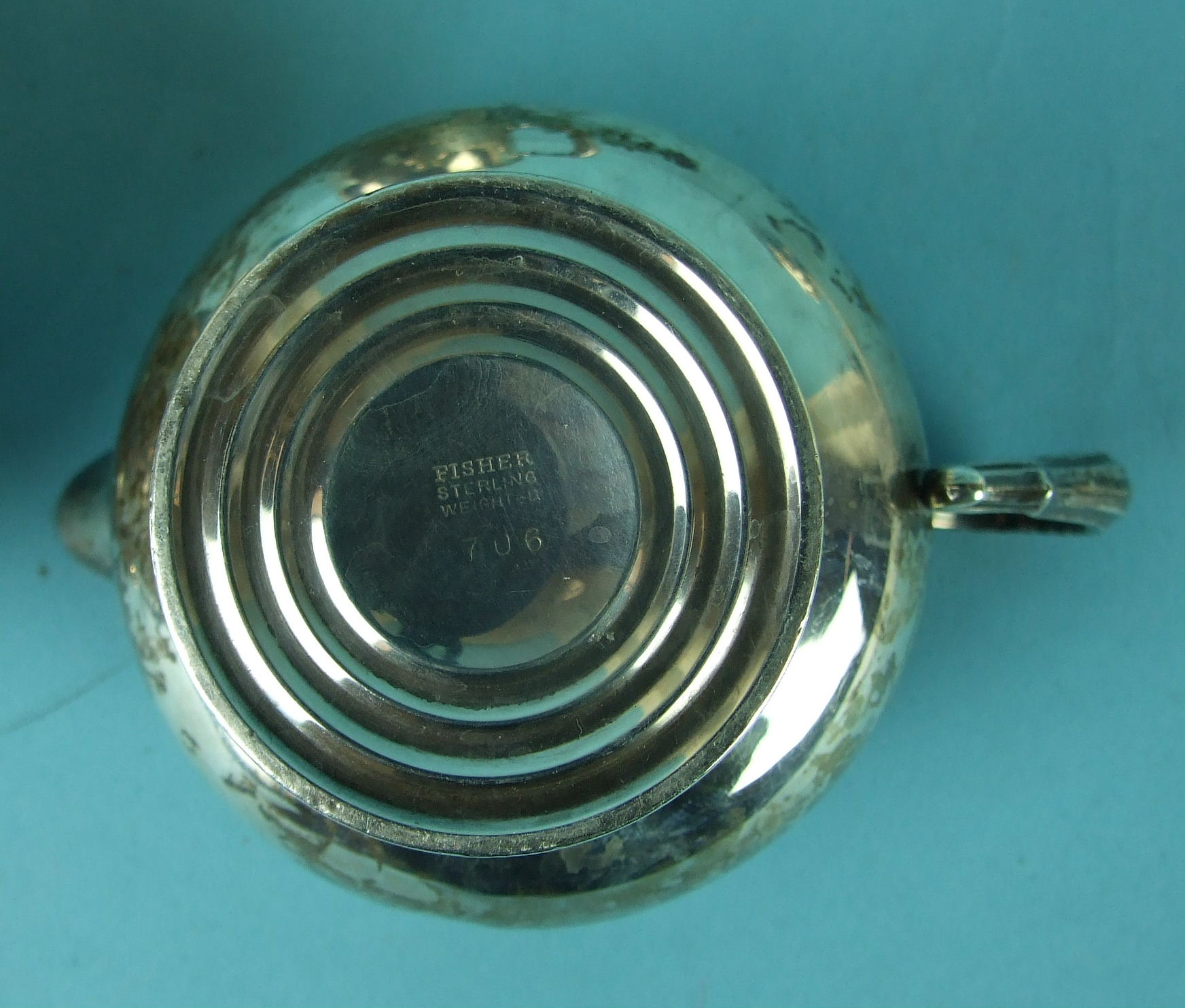 A Continental silver tea caddy of lobed squat form, the lid with pomegranate finial, (hinge damaged) - Image 4 of 4