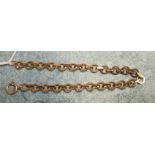 A 9ct yellow gold bracelet of round and oval links, 18.5cm, 7g.