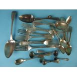 A collection of 18th and 19th century silver fiddle pattern and other flatware, various dates and