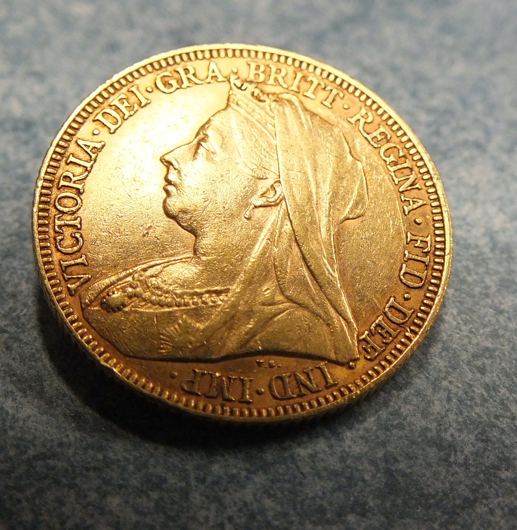 A Victoria 1895 sovereign. - Image 2 of 2